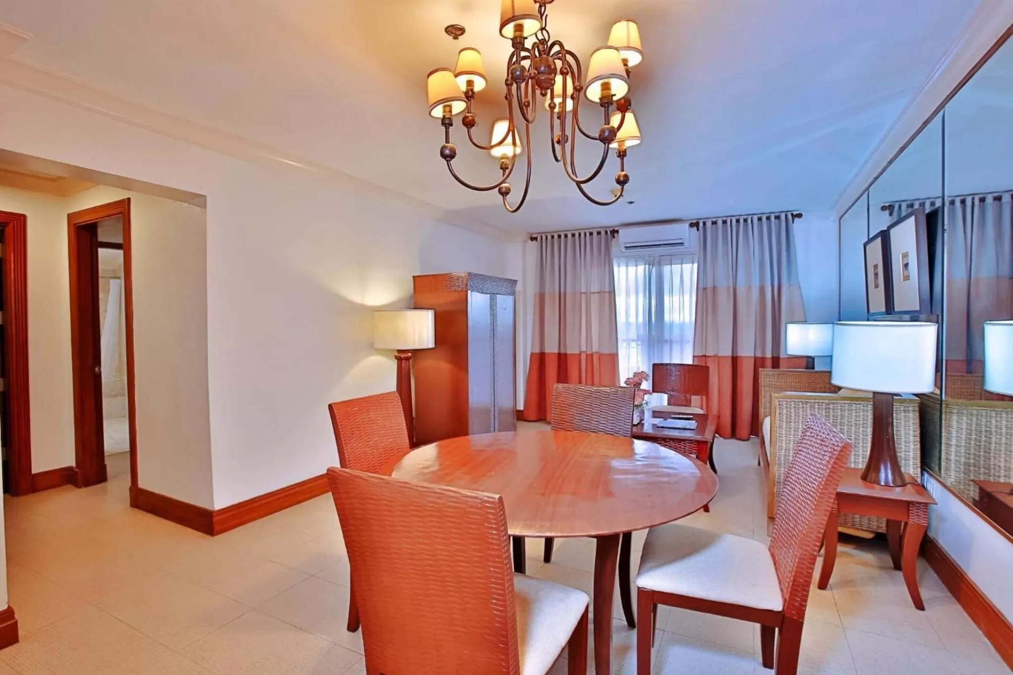 Dining area in Crown Regency Suites Mactan