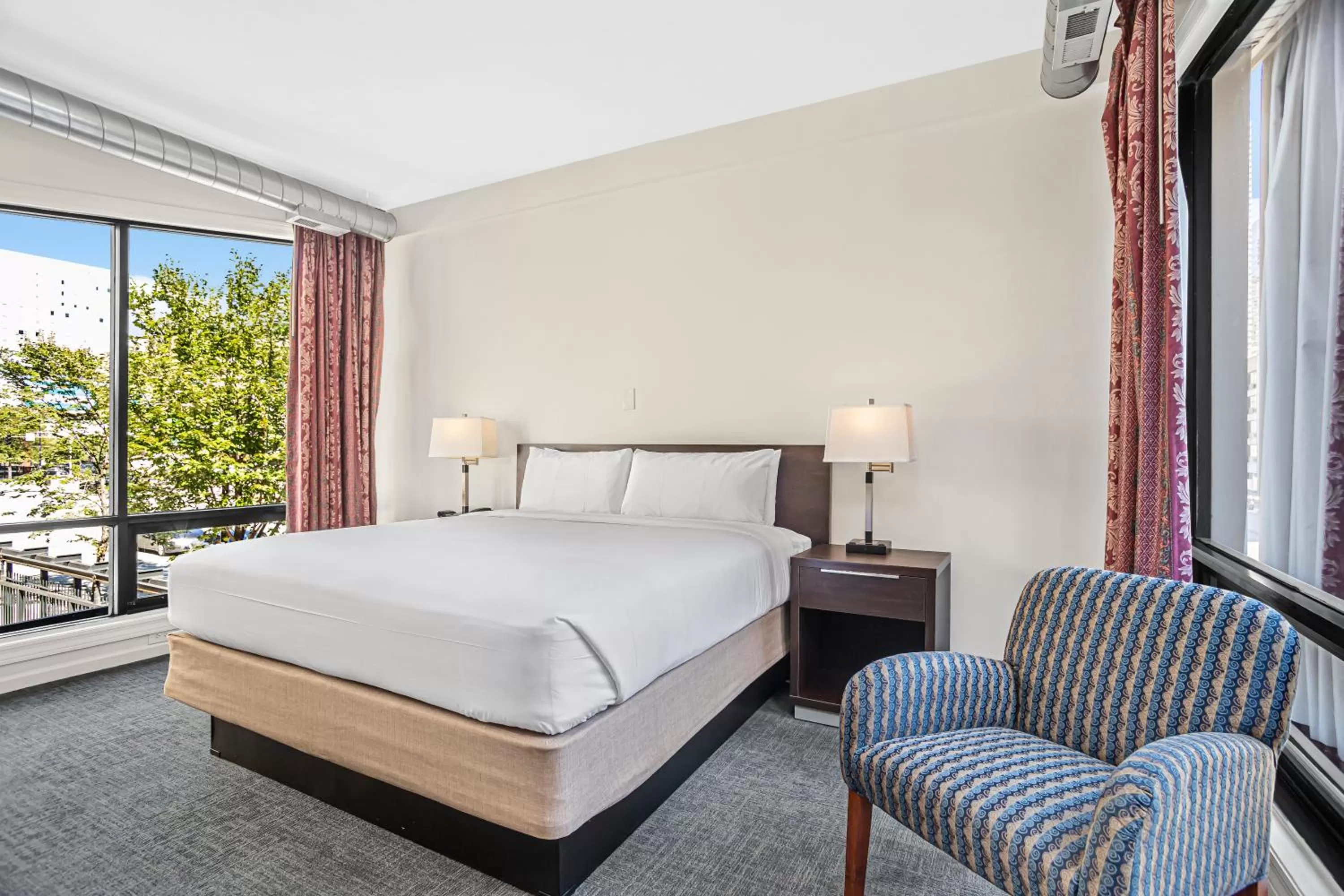 Bedroom, Bed in Ohio House Motel