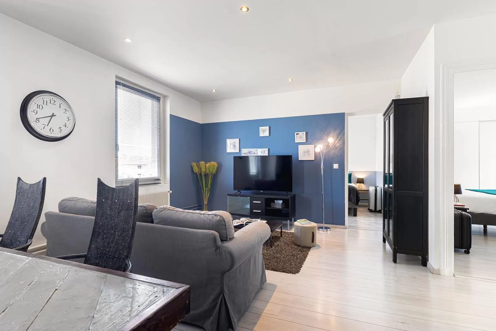 Property building in Contact Hôtels Les Pierres Dorées