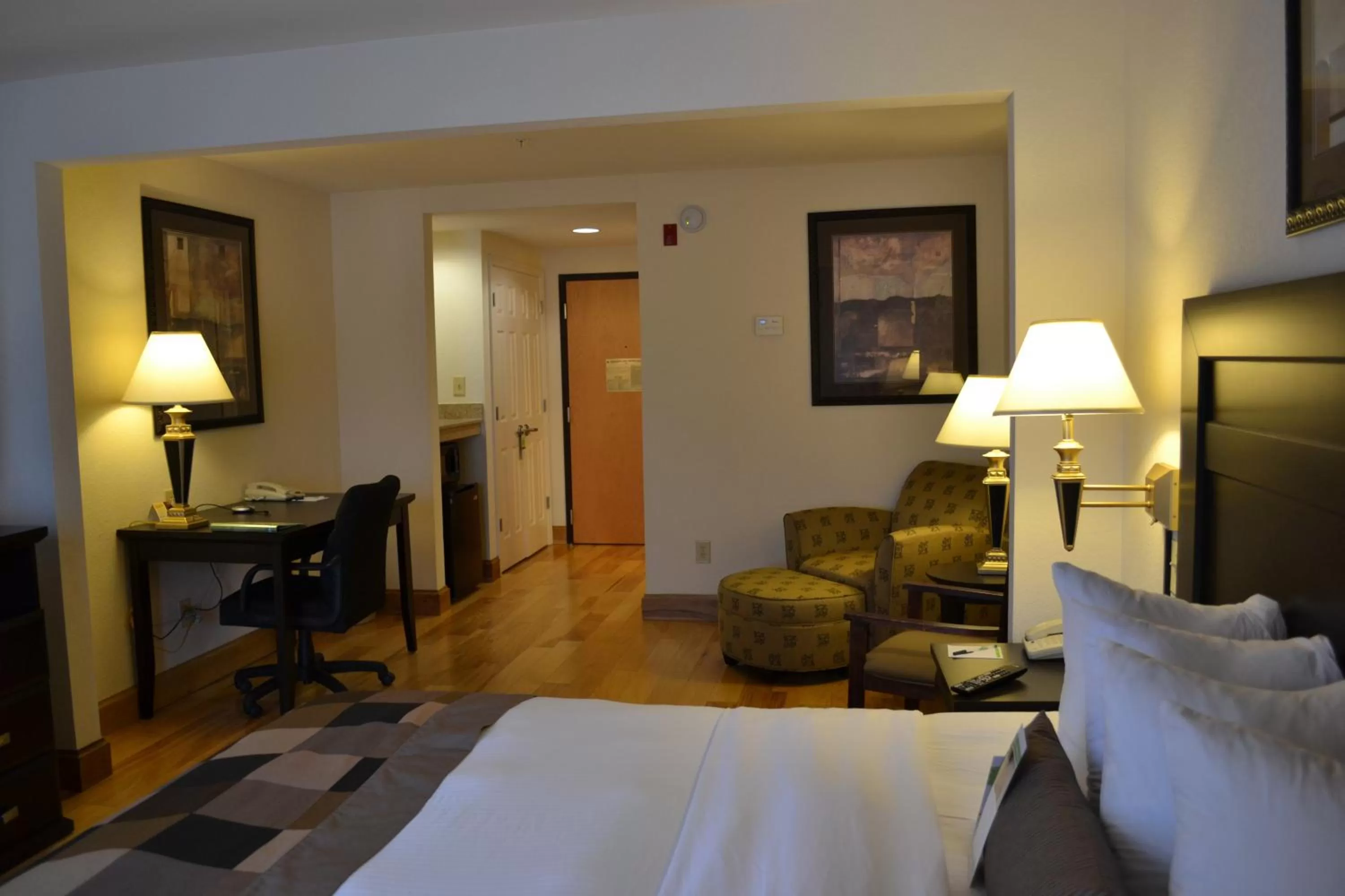 Bed in Wingate by Wyndham LaGrange