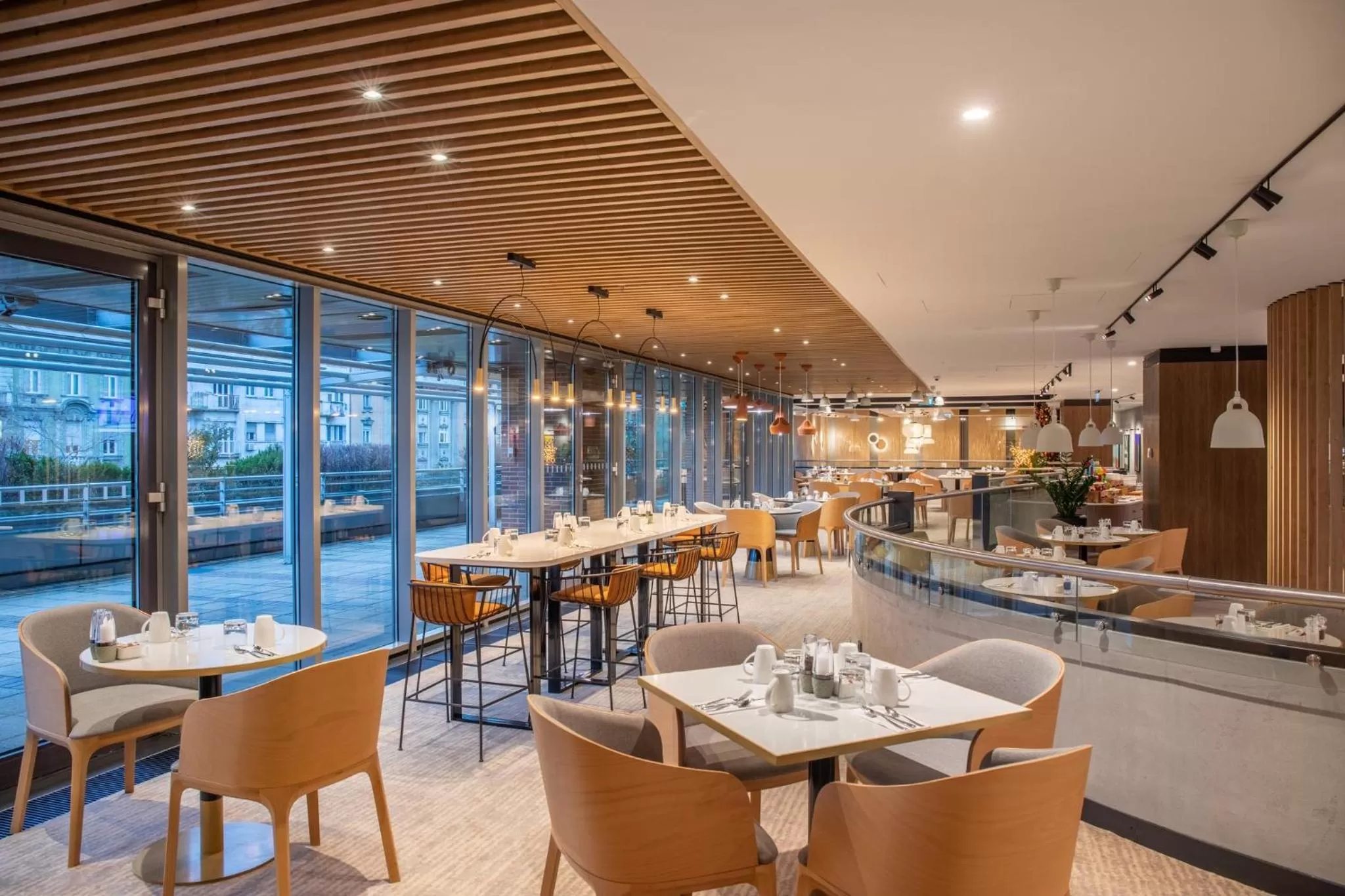 Restaurant/places to eat in Crowne Plaza Budapest by IHG