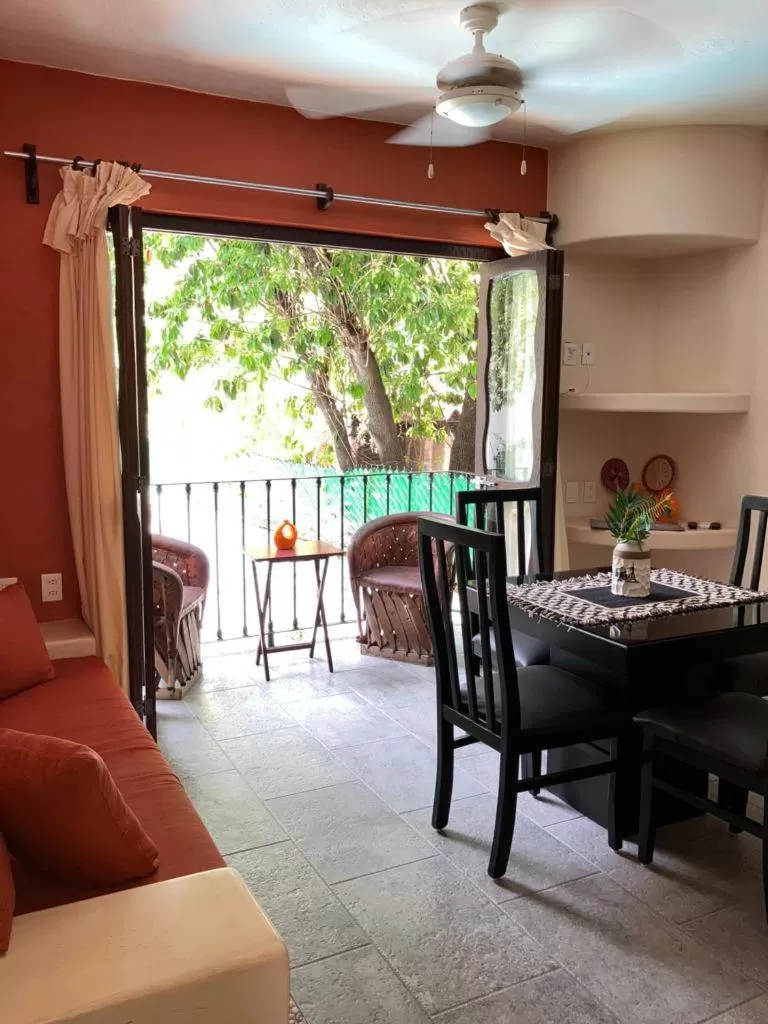 Living room in Ceiba Studios