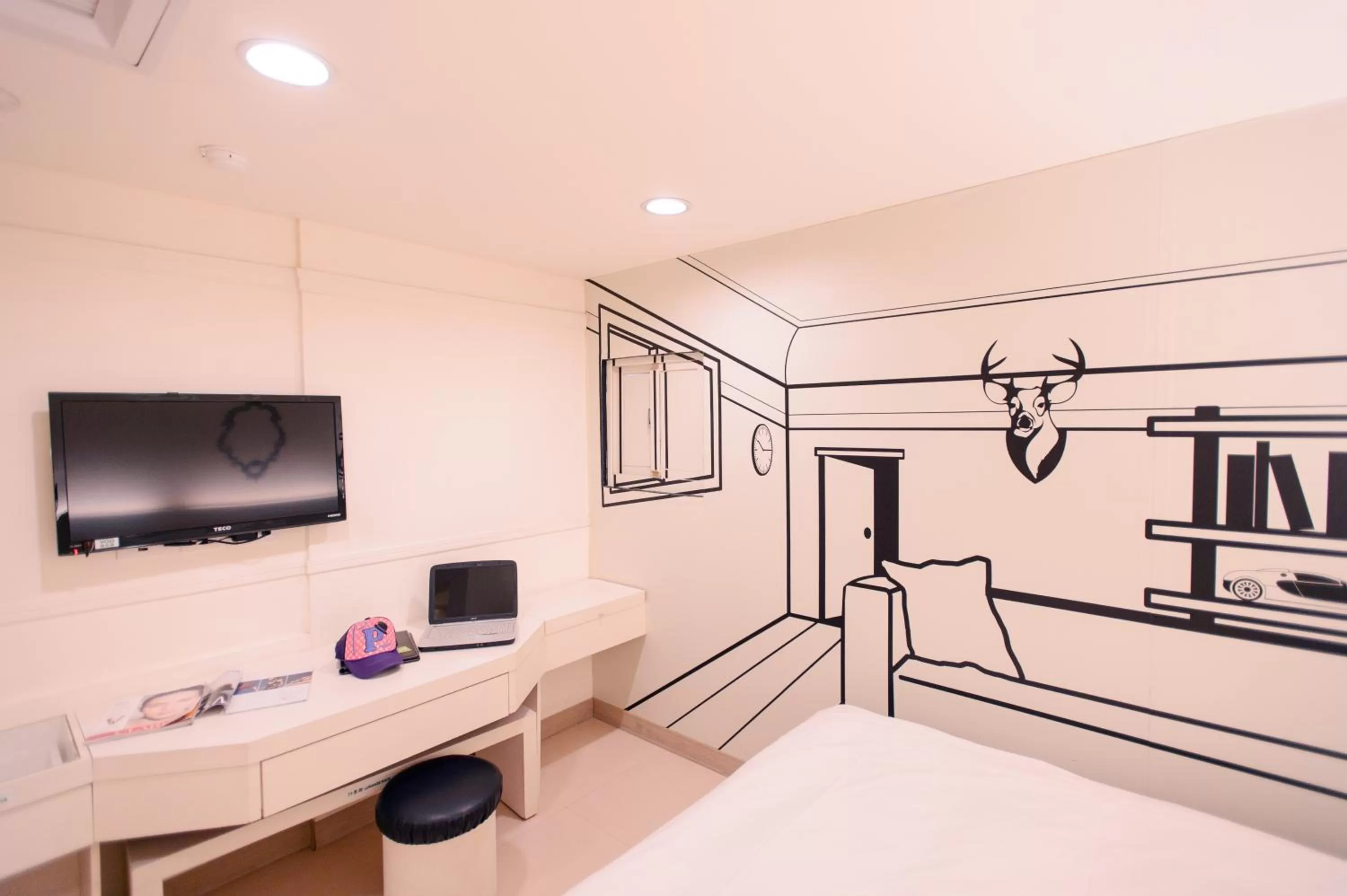 Photo of the whole room, Bed in Kiwi Express Hotel - Zhong Zheng Branch