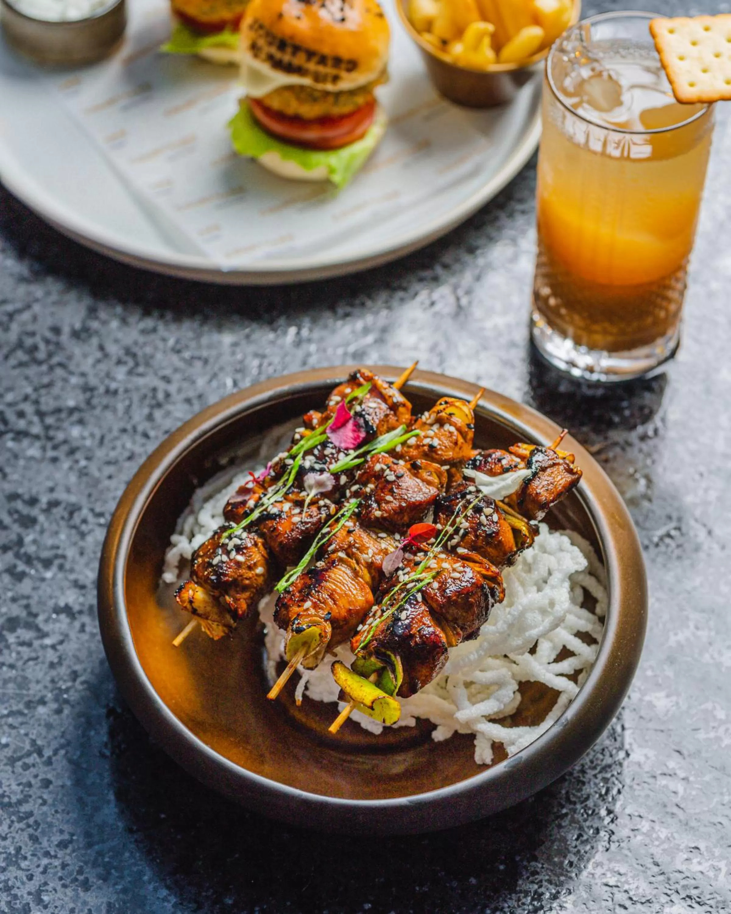 Restaurant/places to eat in Courtyard by Marriott Navi Mumbai