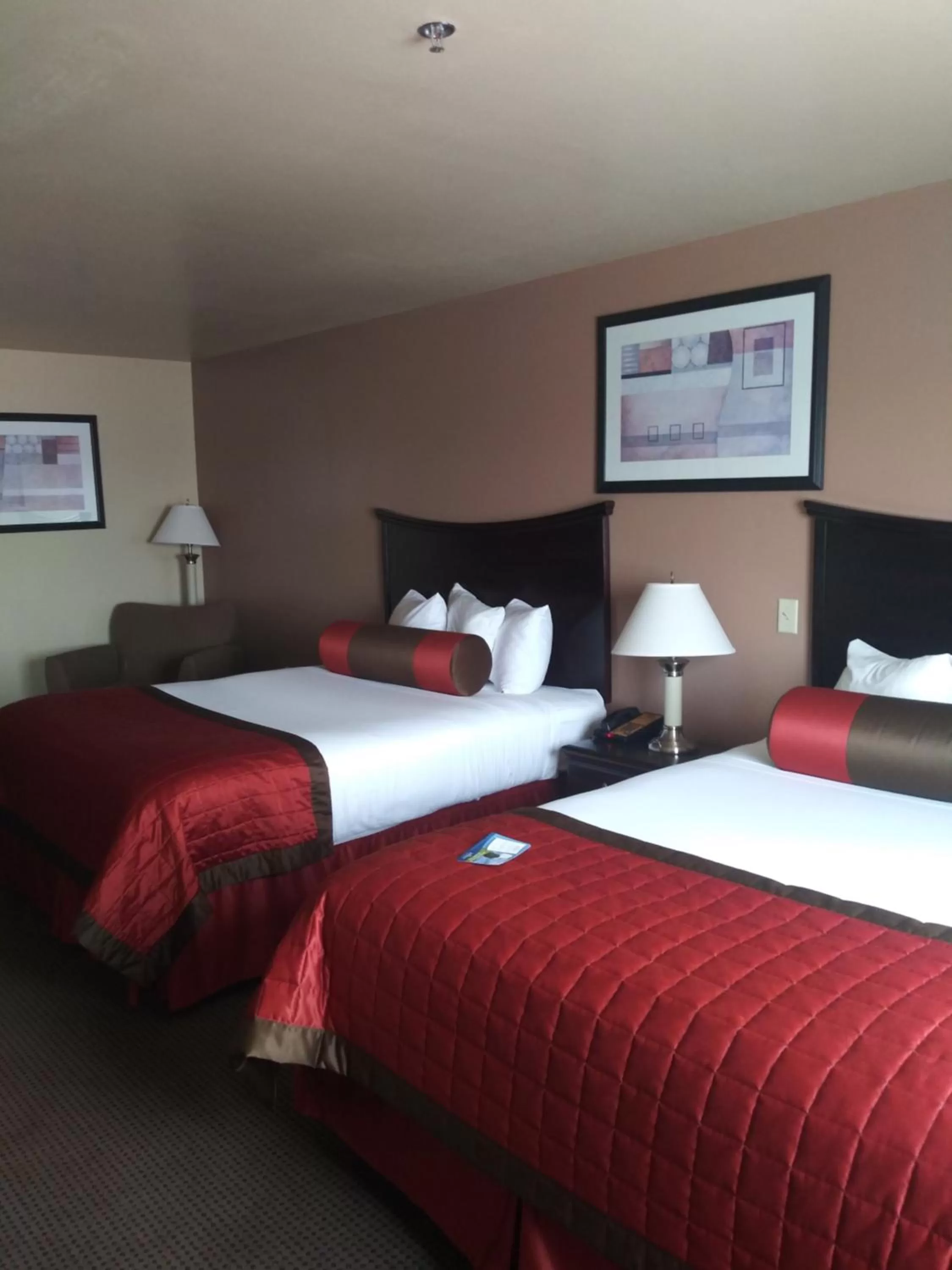 Bedroom, Bed in Baymont by Wyndham Wheeler