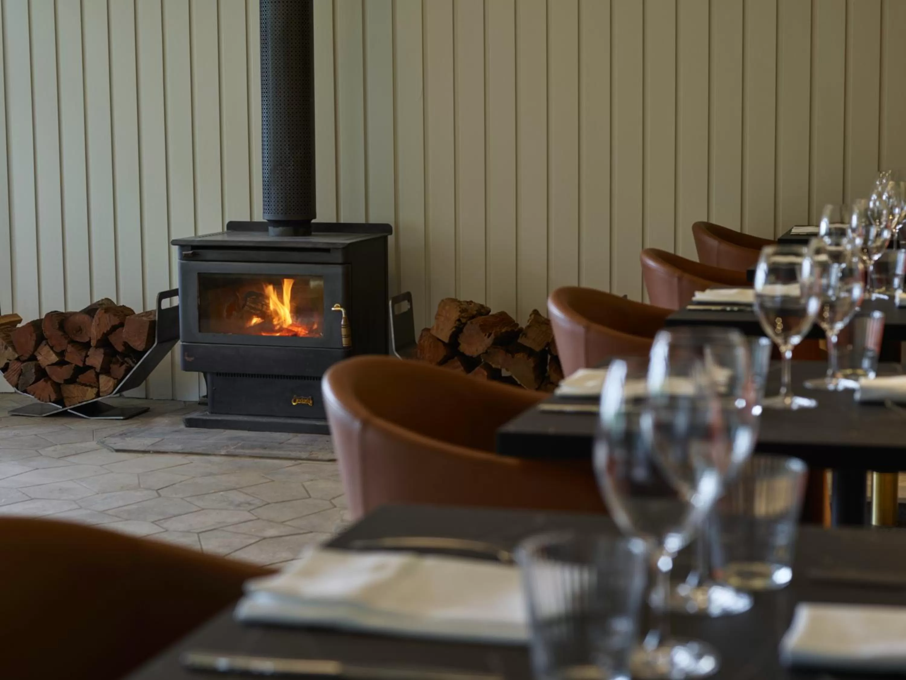 Restaurant/places to eat in Kyah