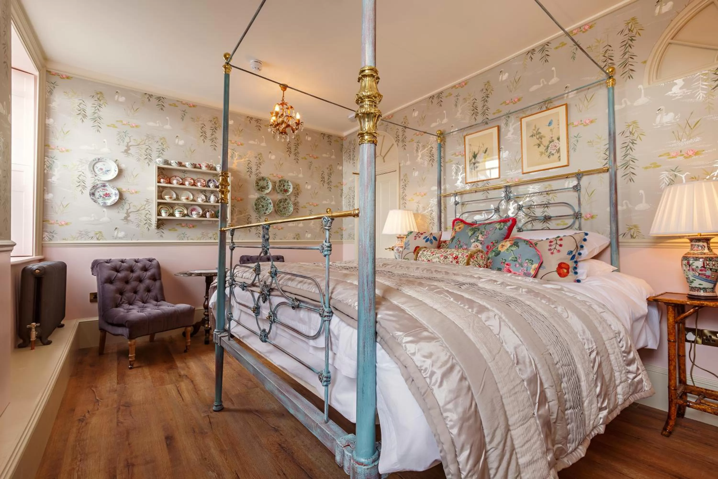 Photo of the whole room, Bed in The Dial House