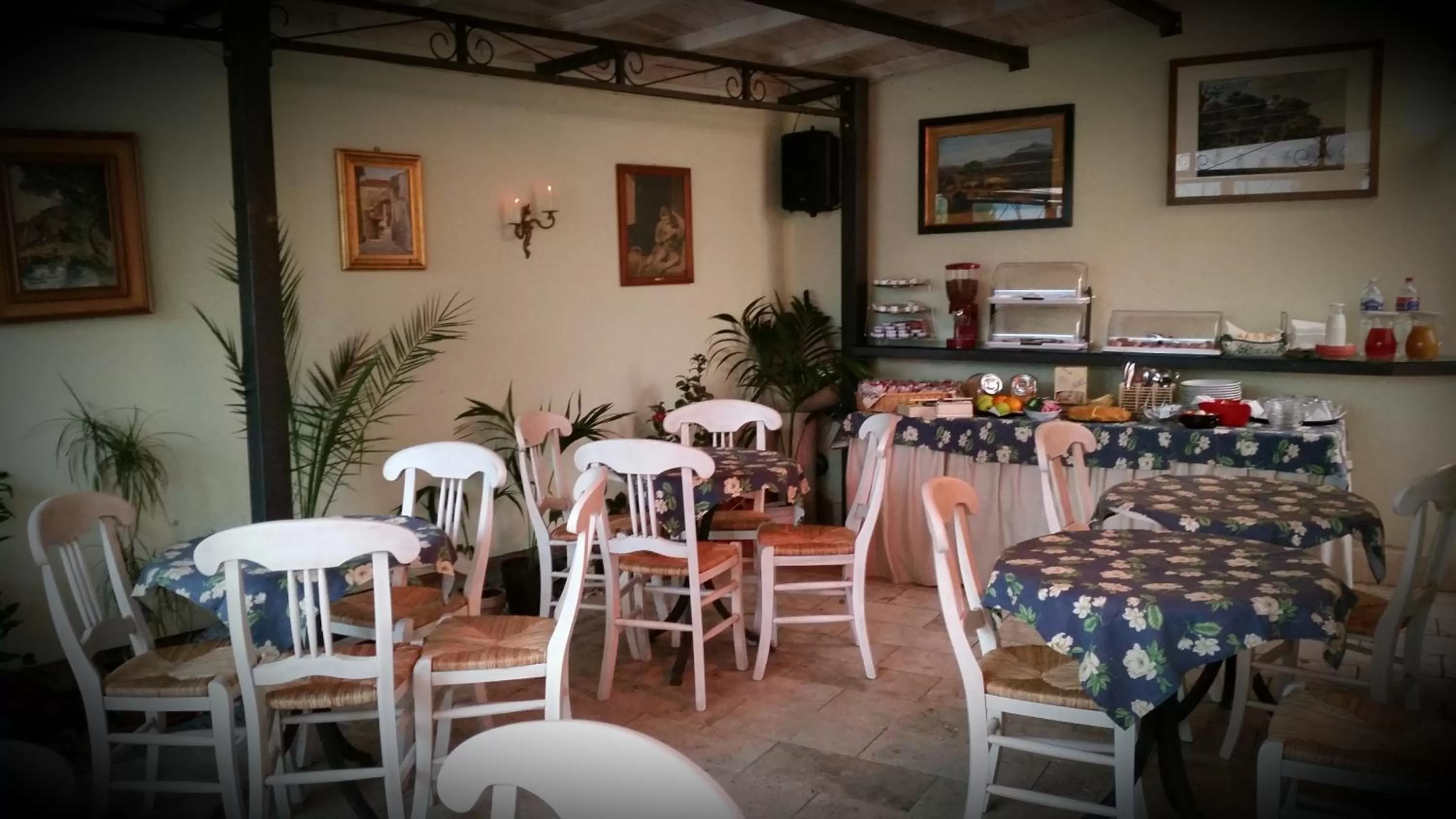 Restaurant/places to eat in Hotel Il Monte