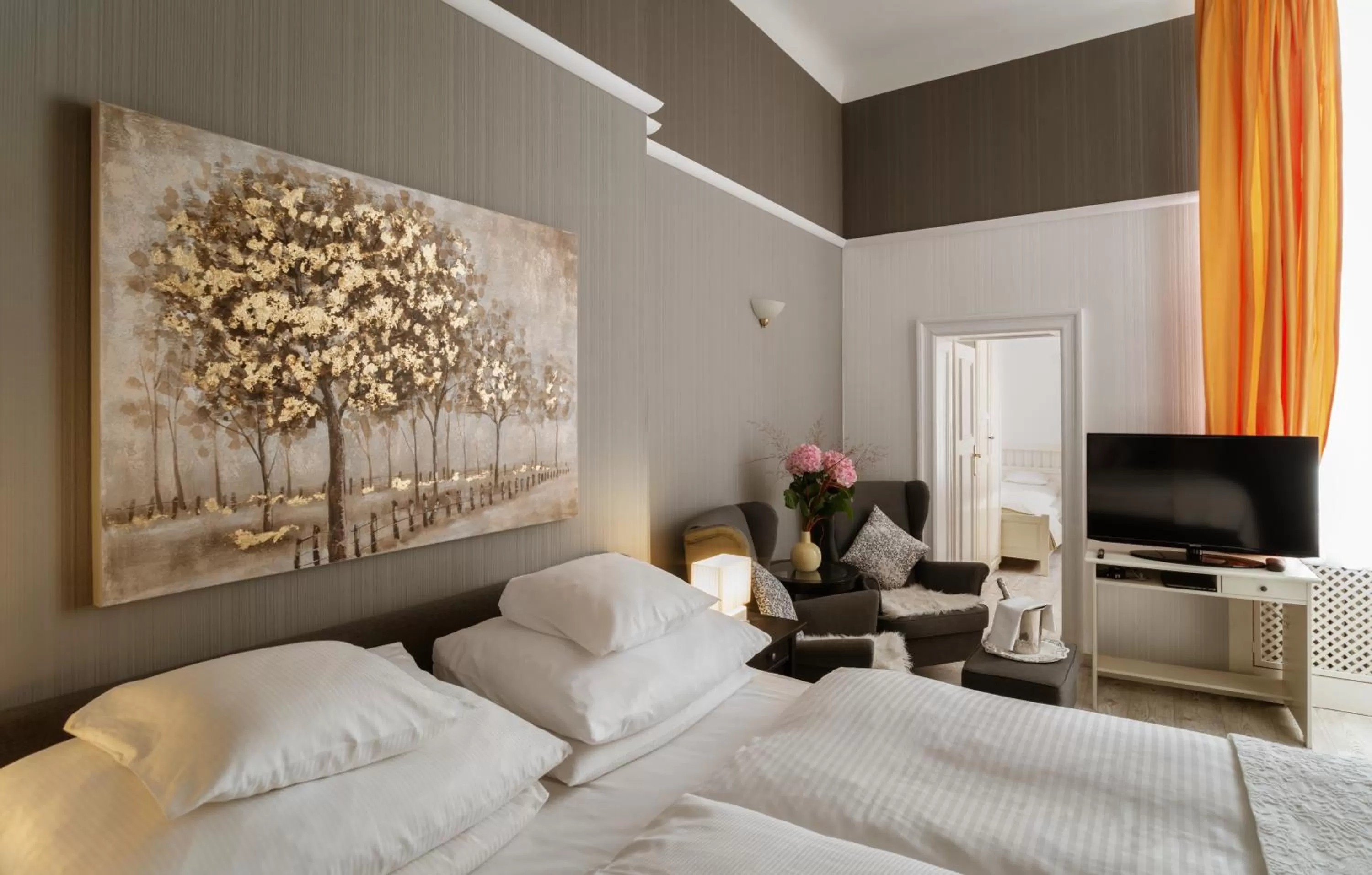 Bedroom, Bed in Hotel Augusta Am Kurfürstendamm