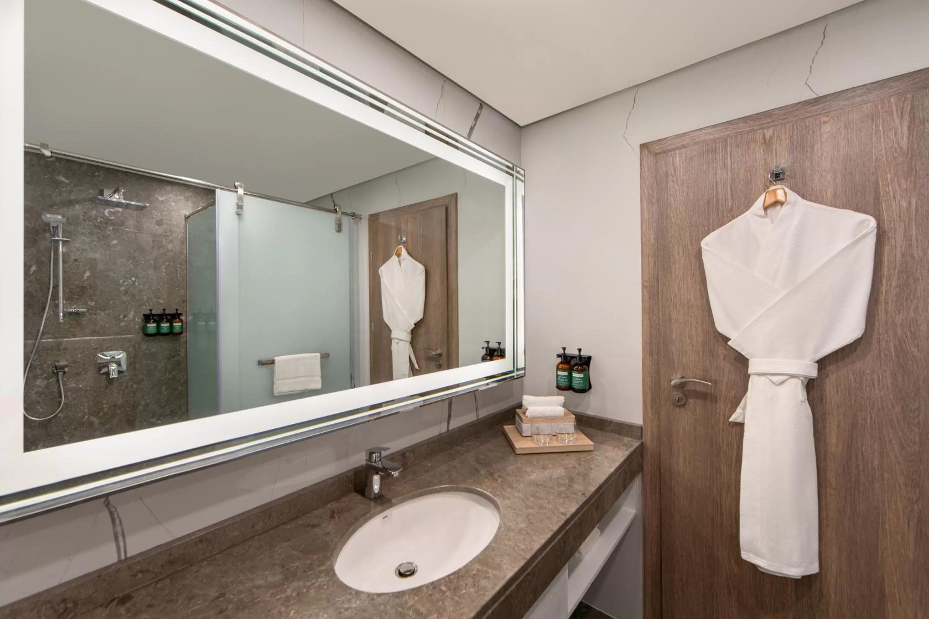 Bathroom in voco Dubai The Palm by IHG