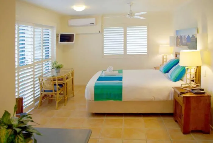 Bedroom, Bed in The Cove Yamba