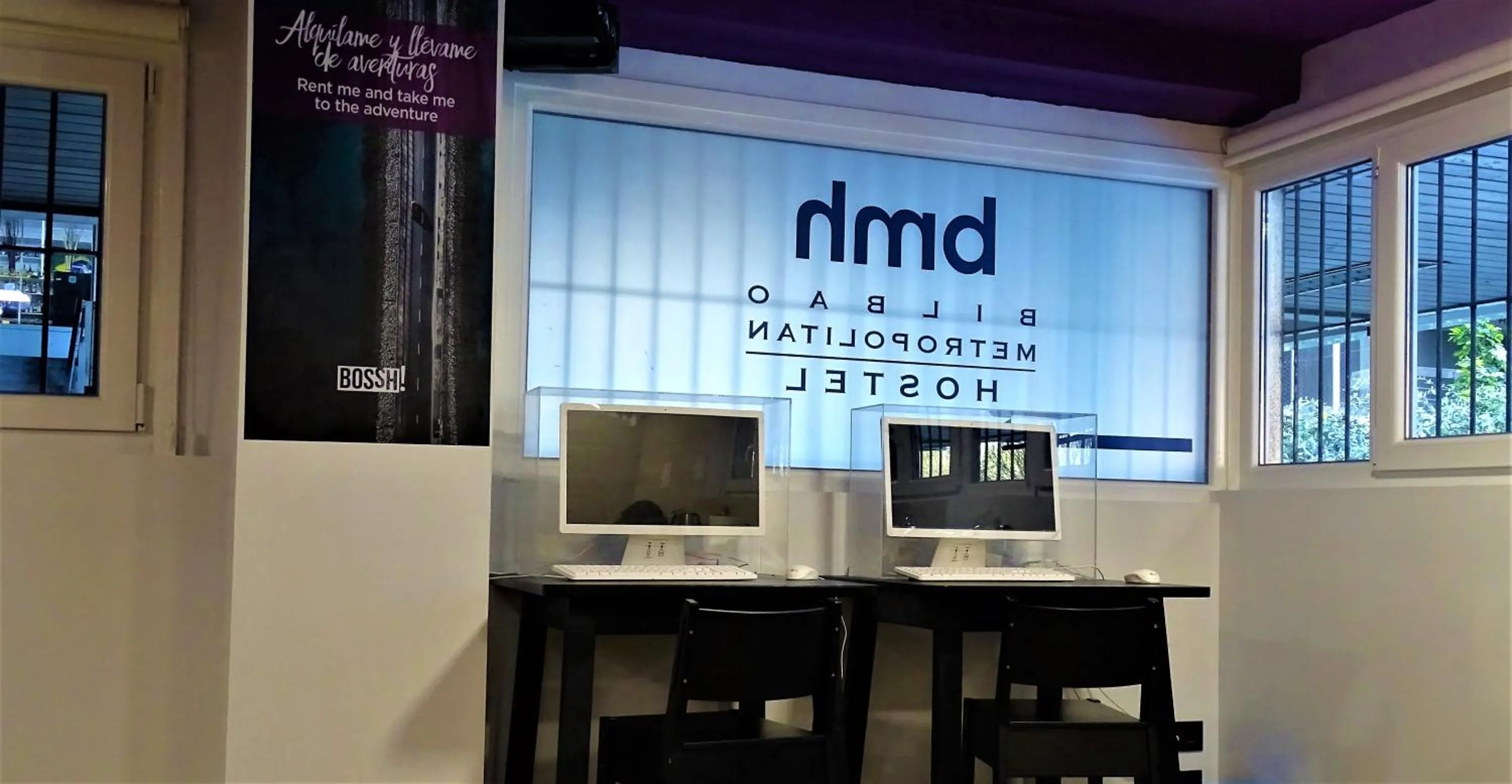 Meeting/conference room in Bilbao Metropolitan Hostel by Bossh! Hotels