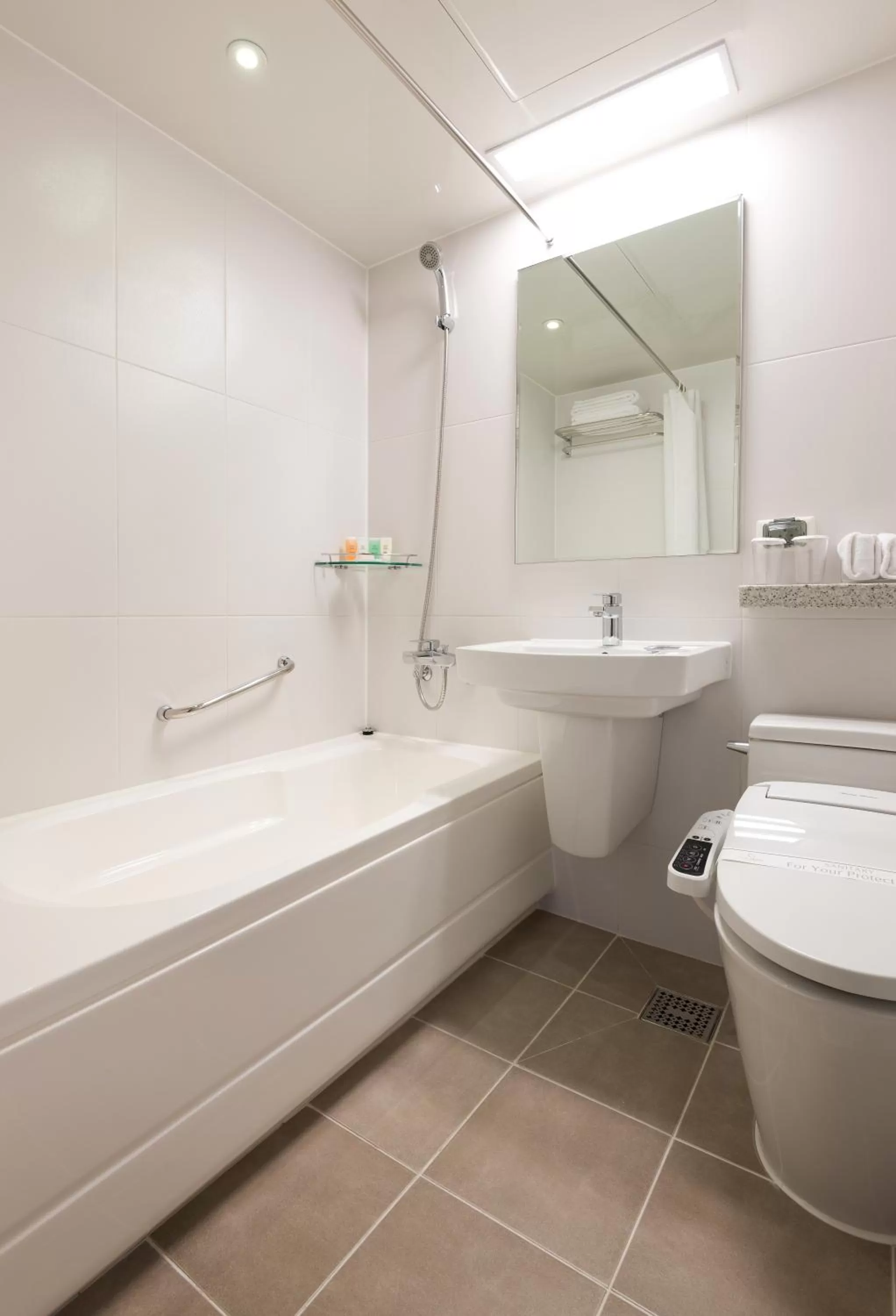 Bathroom in Metro Hotel Myeongdong