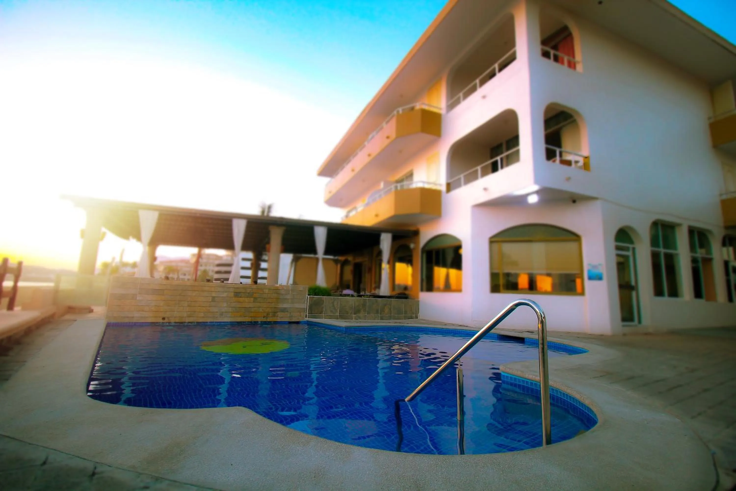 Swimming pool in Hotel Marbella