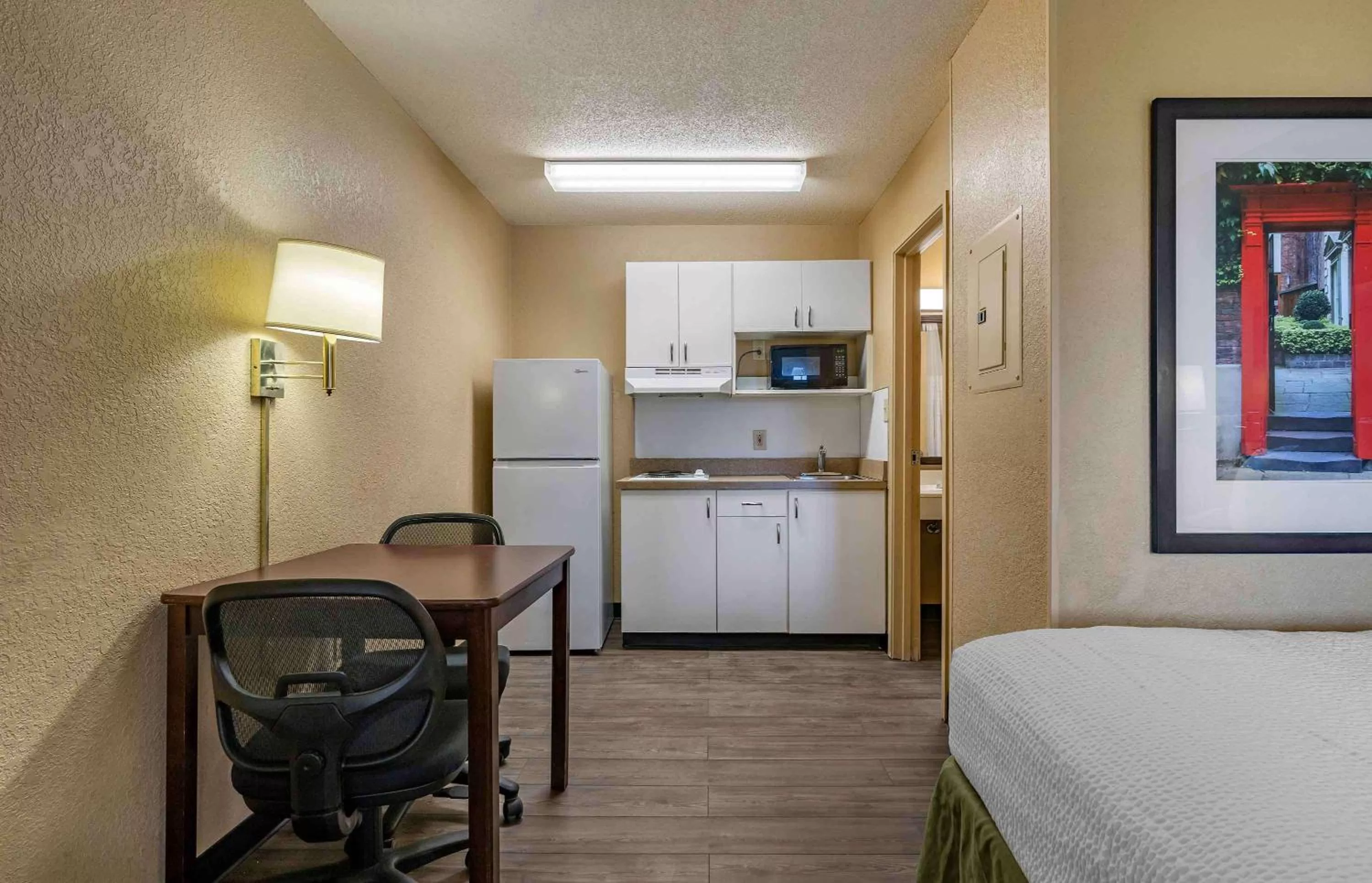 Bedroom, Bed in Extended Stay America Suites - Lexington - Nicholasville Road