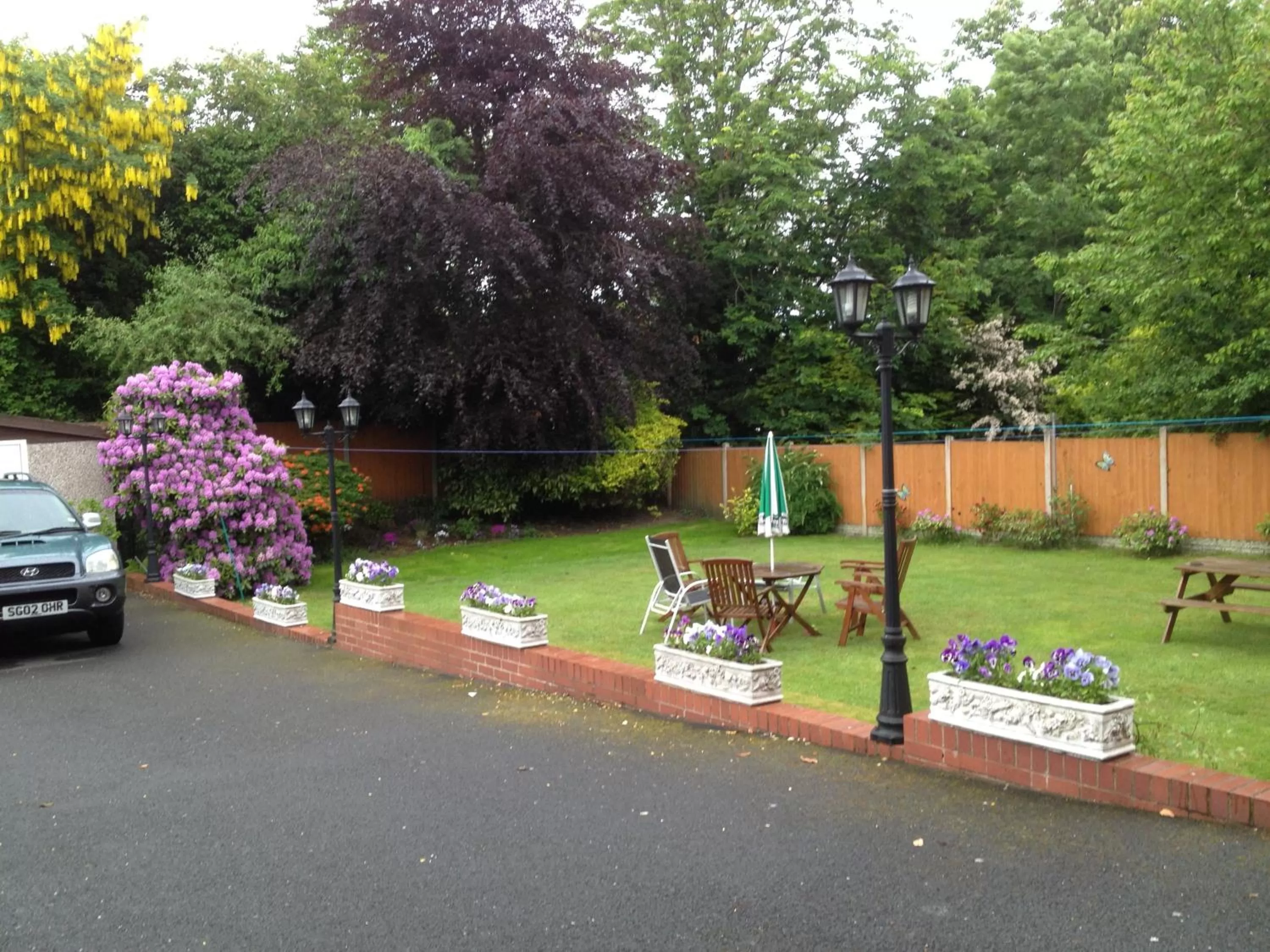 Garden in Woodlands Hotel