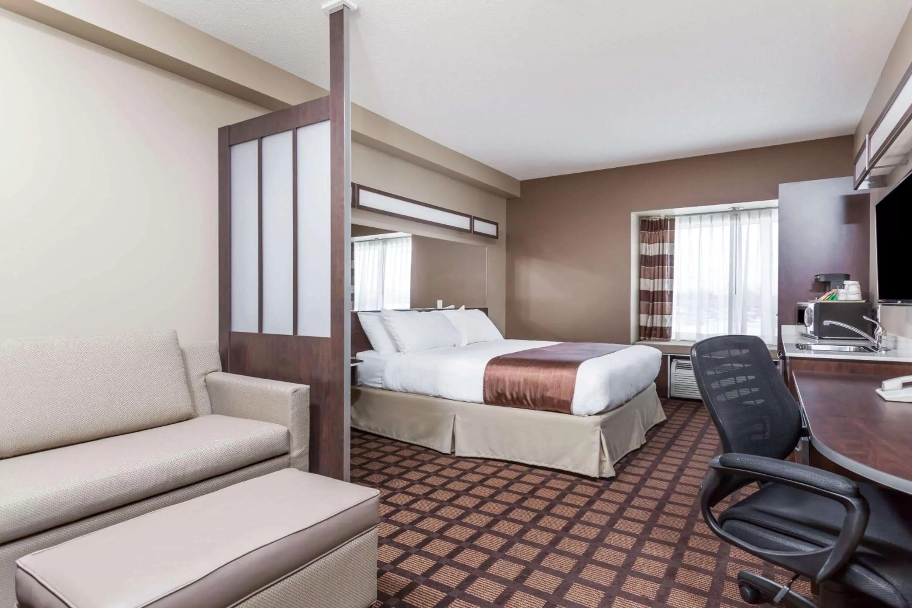 Photo of the whole room, Bed in Microtel Inn & Suites by Wyndham - Timmins