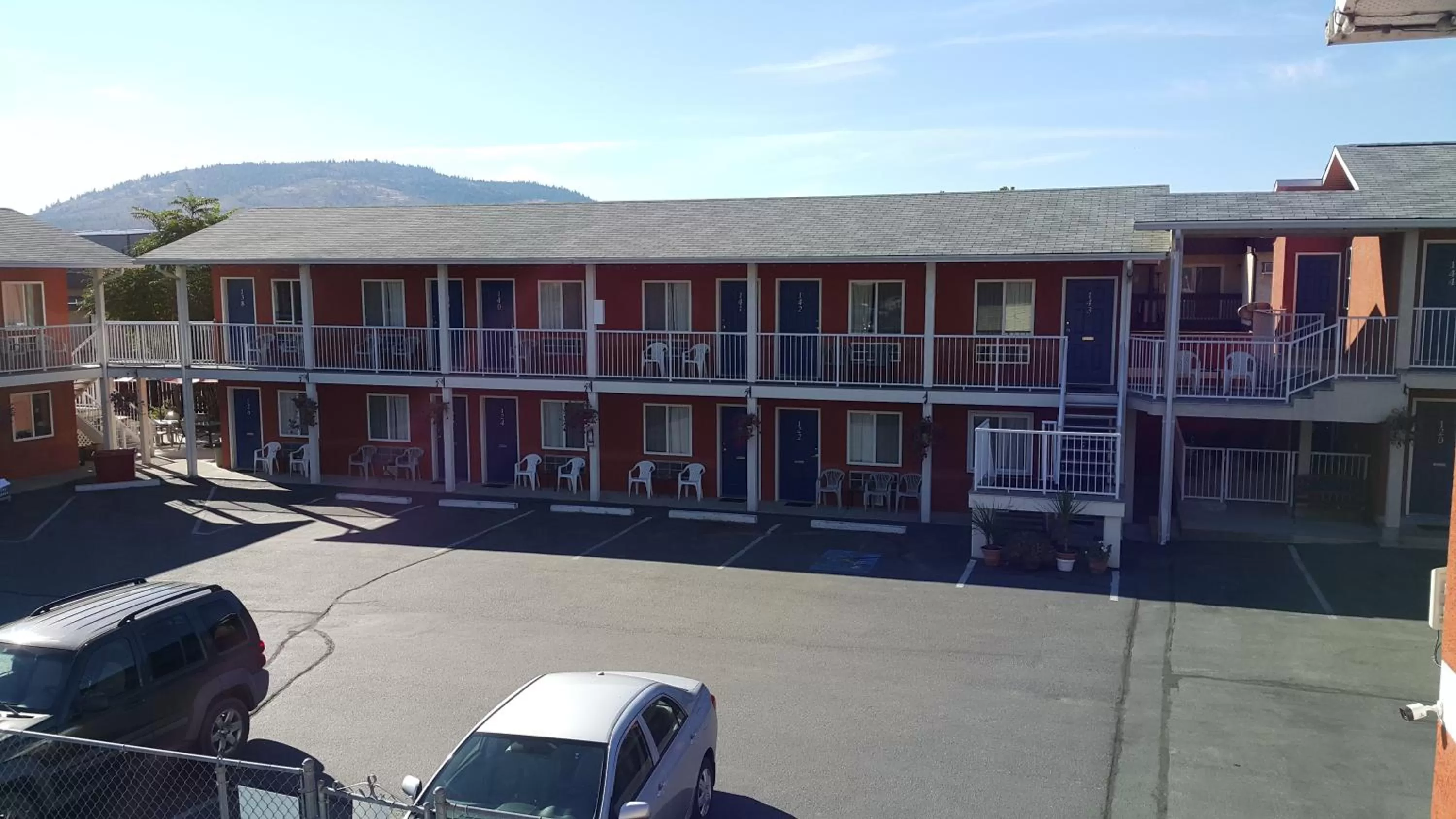 Property building in Cactus Tree Inn