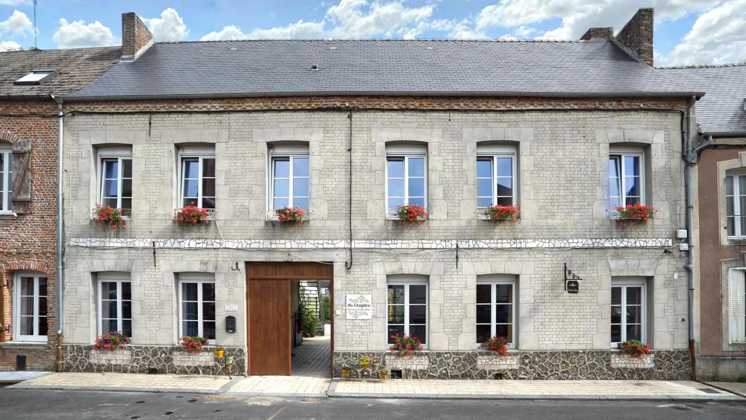 Property building in Au Chapitre