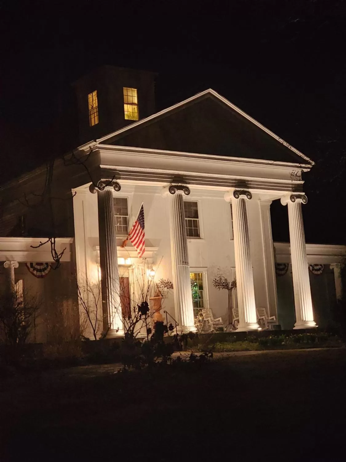 House of 1833 Bed and Breakfast