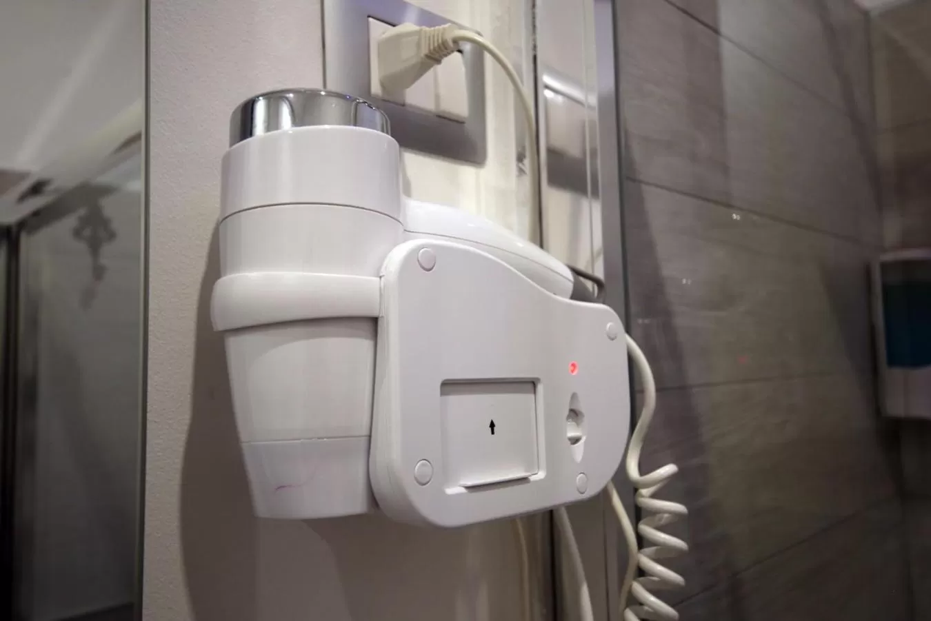 Shower in La piazzetta