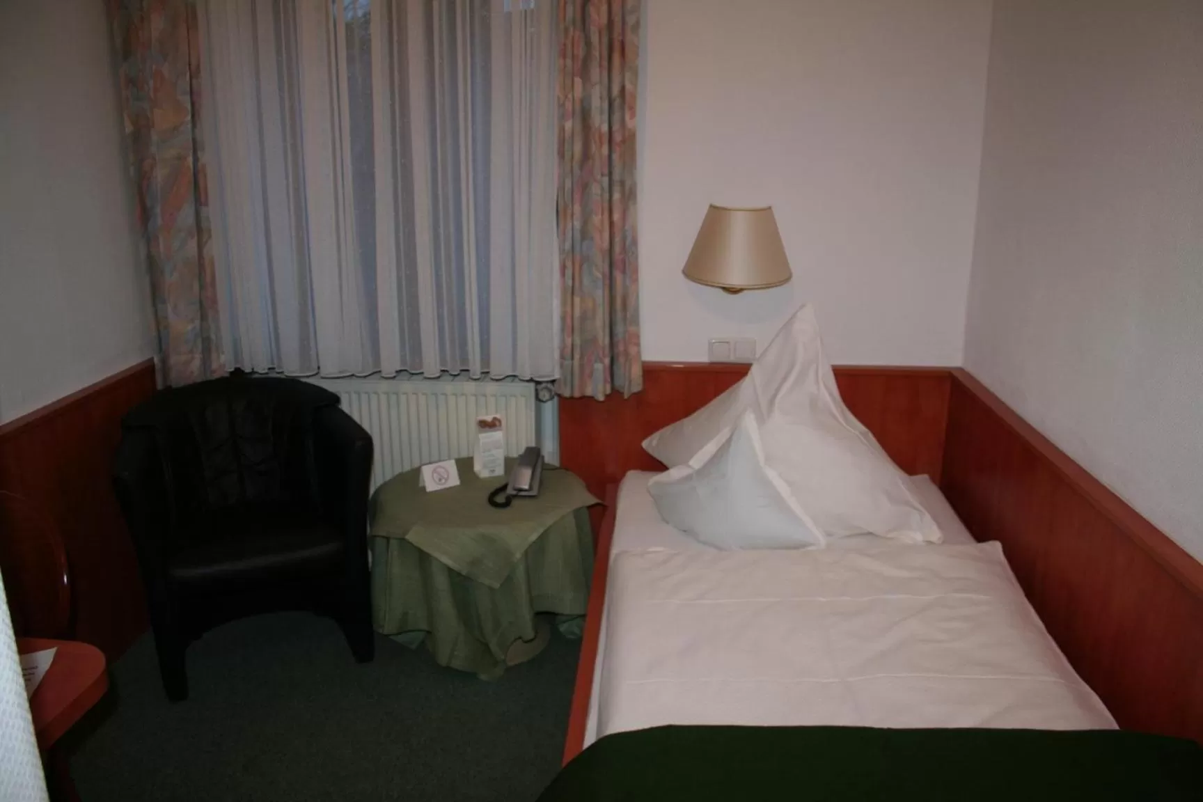 Photo of the whole room, Bed in Haus Von Der Heyde