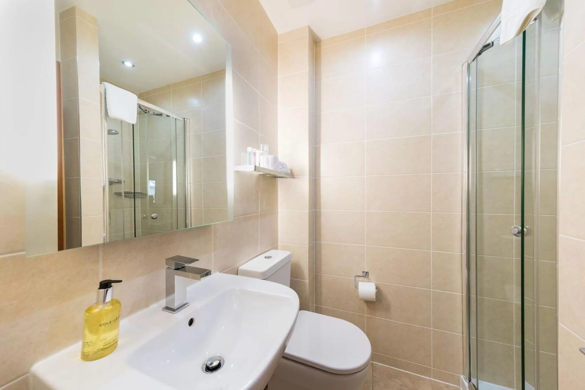 Bathroom in Rosehill Guest House