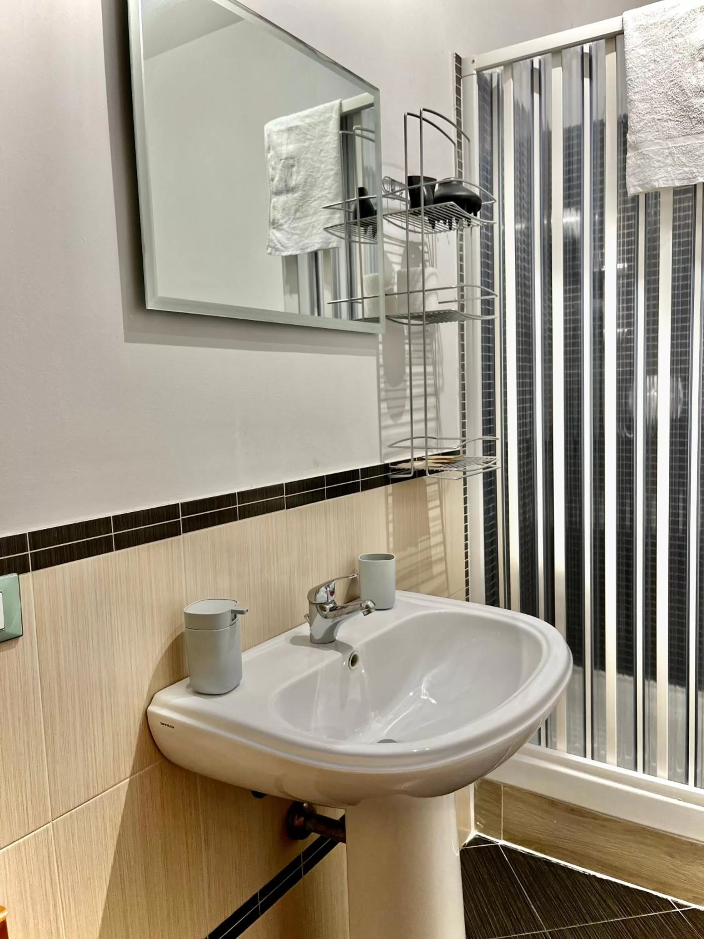 Bathroom in LE PORTE DI PALERMO