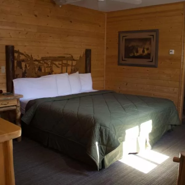 Bed in Georgetown Mountain Inn