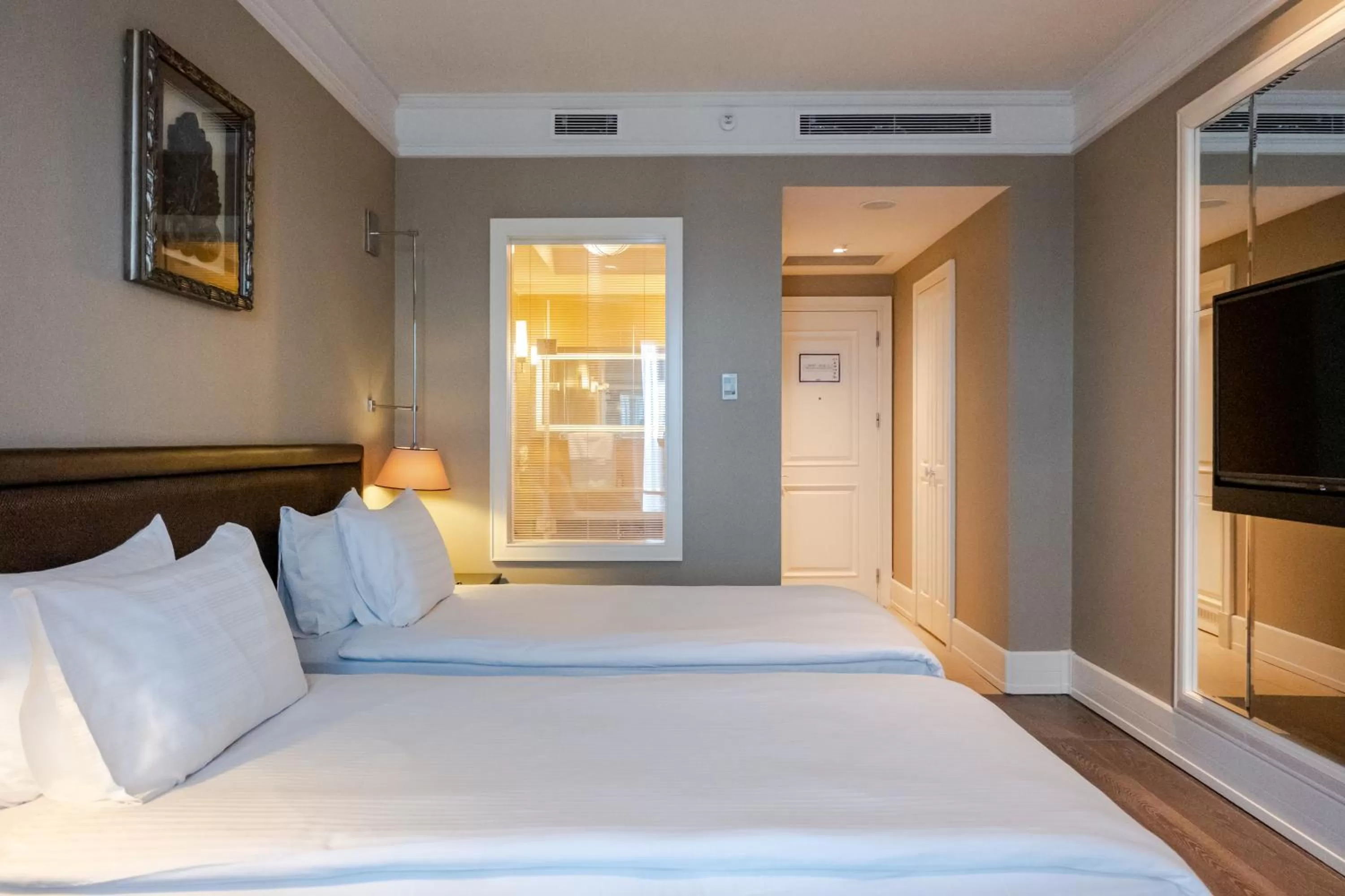 Bed in Windsor Hotel & Convention Center Istanbul