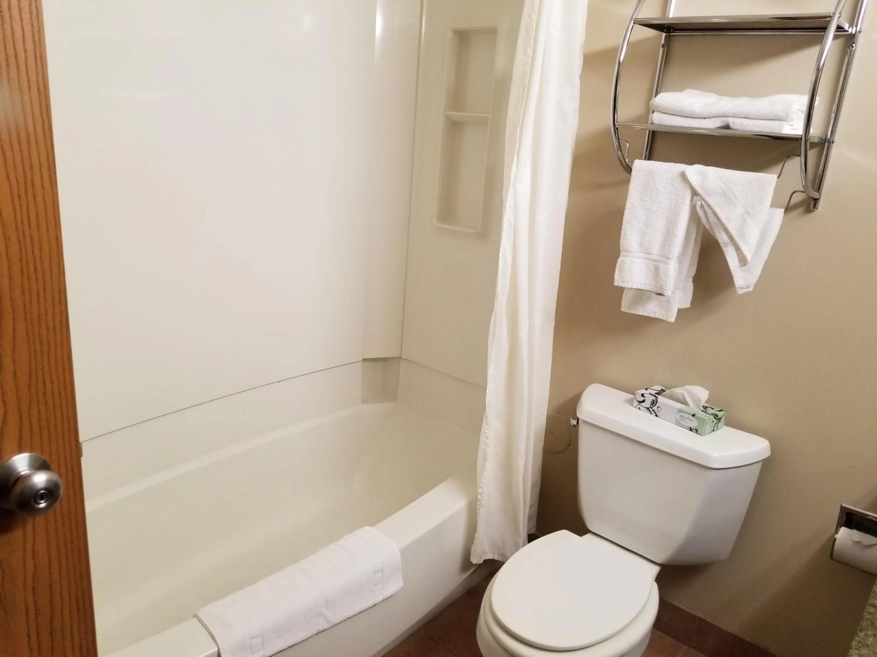 Bathroom in Prairie Inn