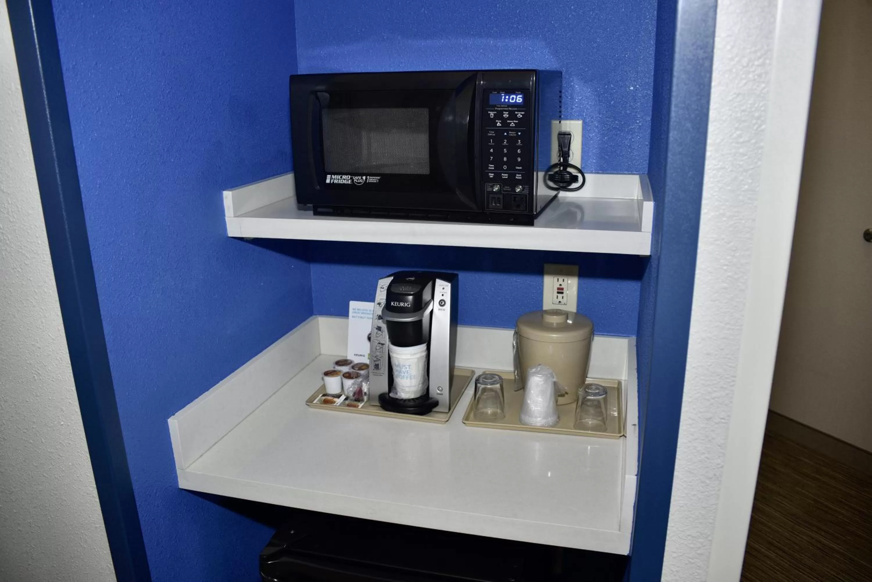 Photo of the whole room in Holiday Inn Express Windsor Sonoma Wine Country by IHG