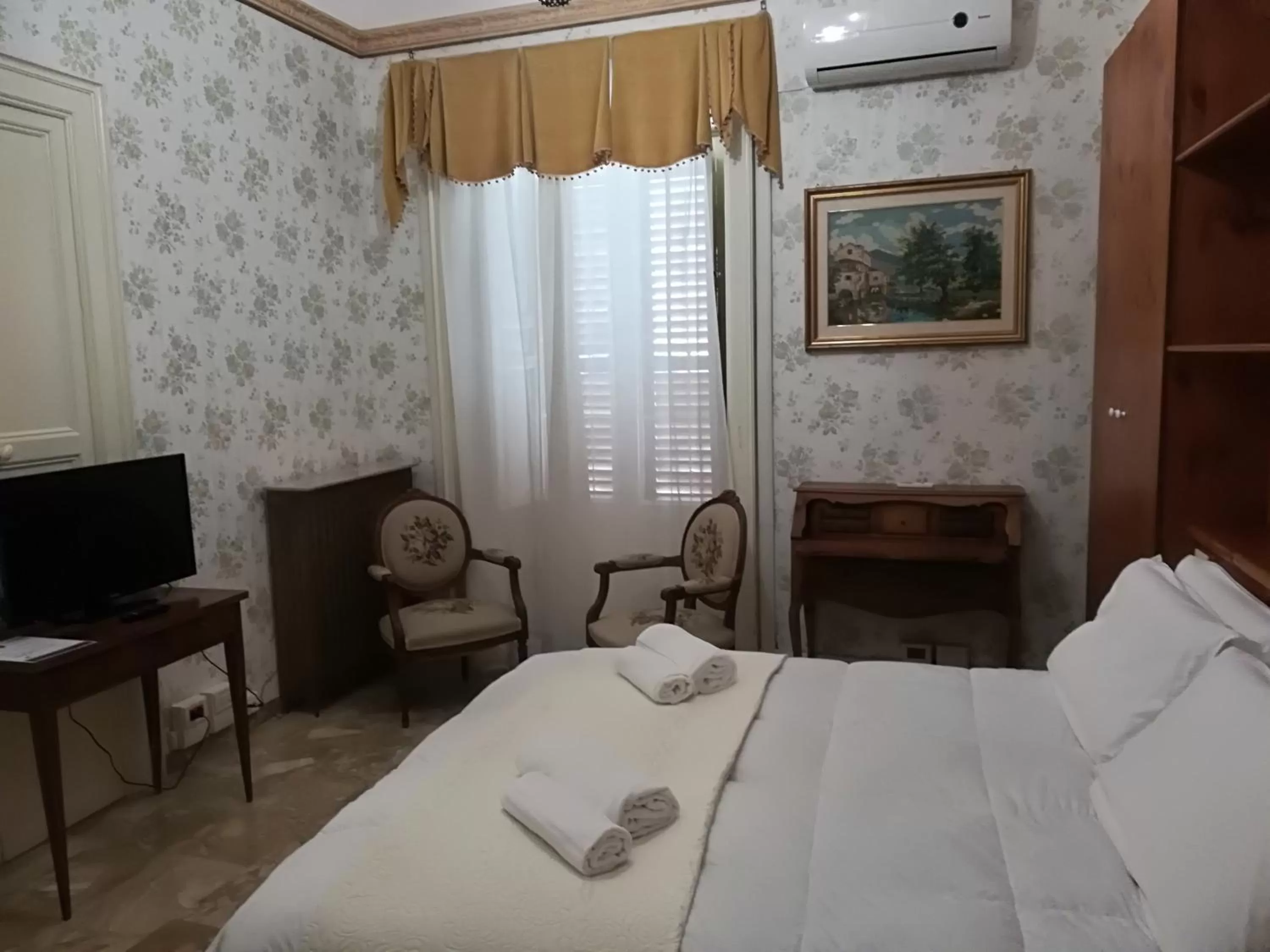 Double Room with Balcony in Residenza Donnafugata B&B