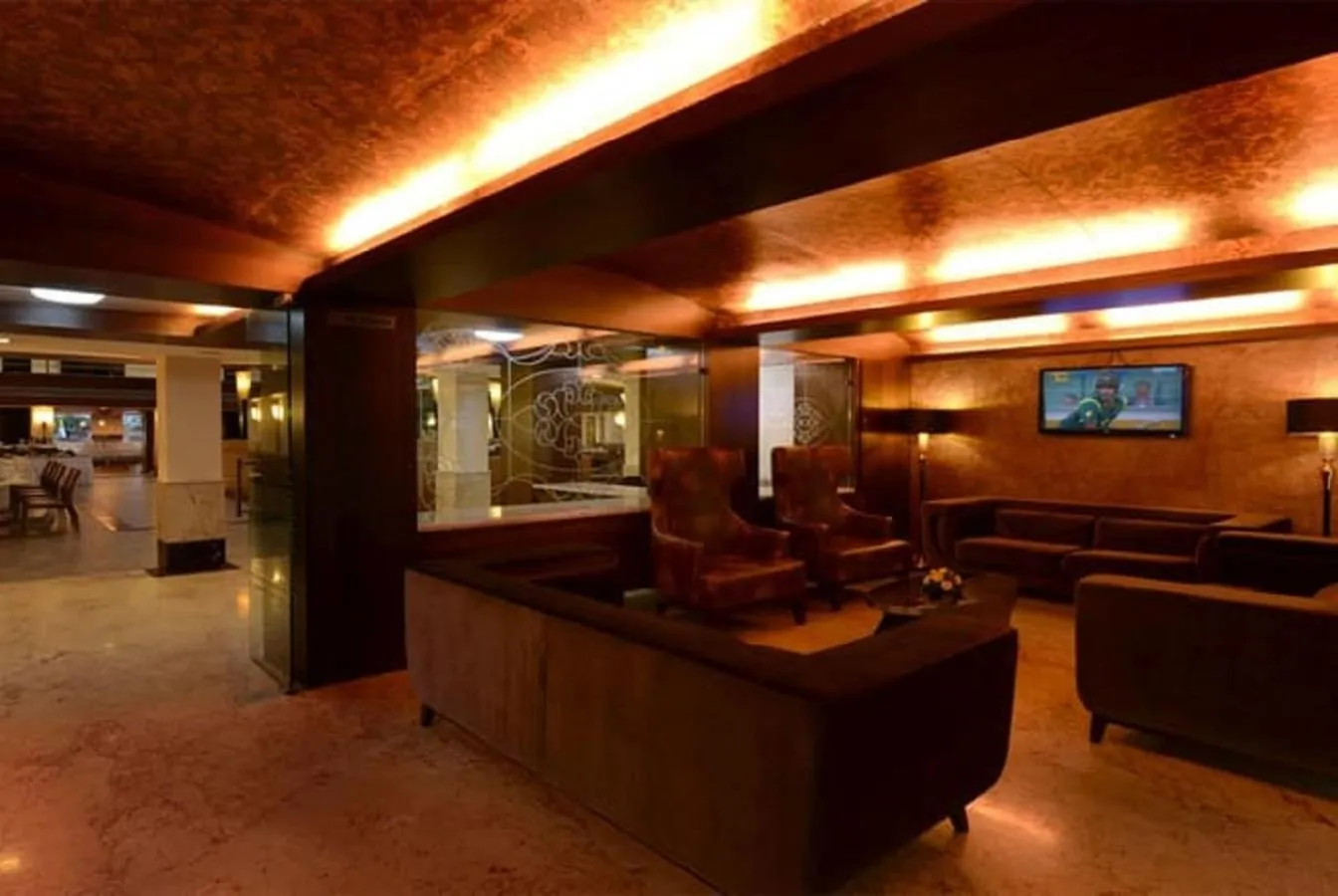Lobby or reception in Top3 Lords Resort Bhavnagar