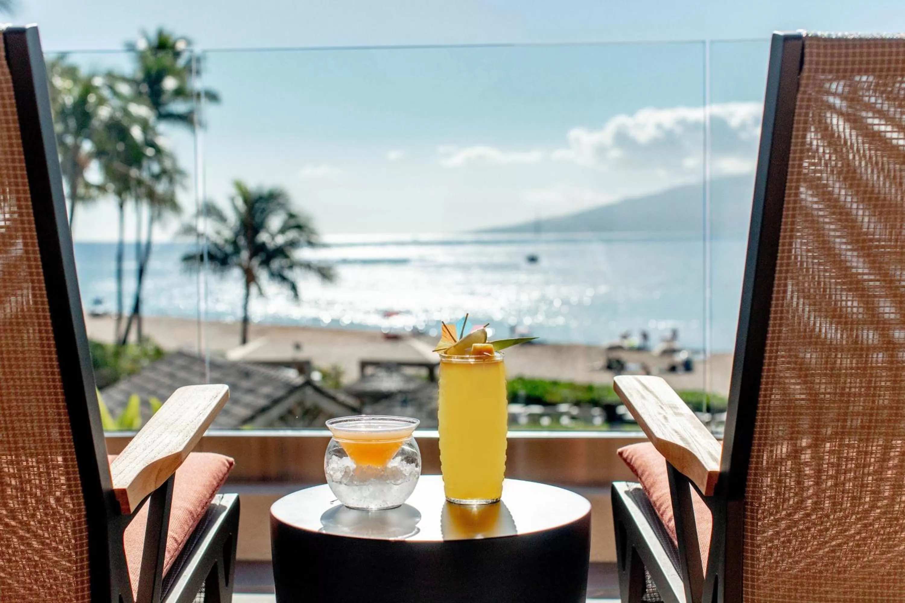 Lounge or bar in Sheraton Maui Resort & Spa