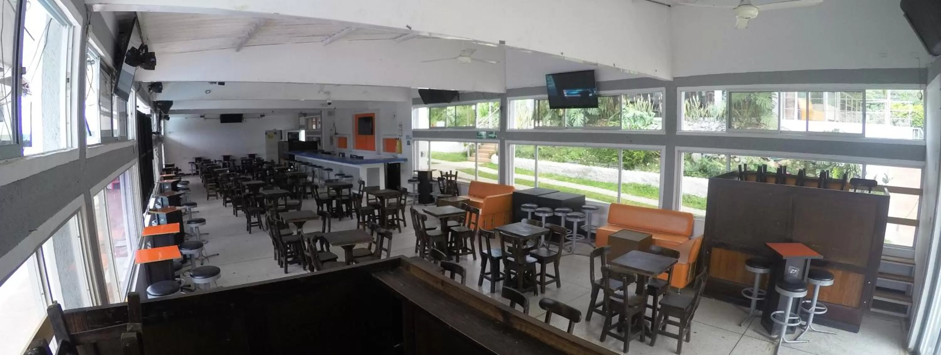 Karaoke in Sky Club Eco Hotel