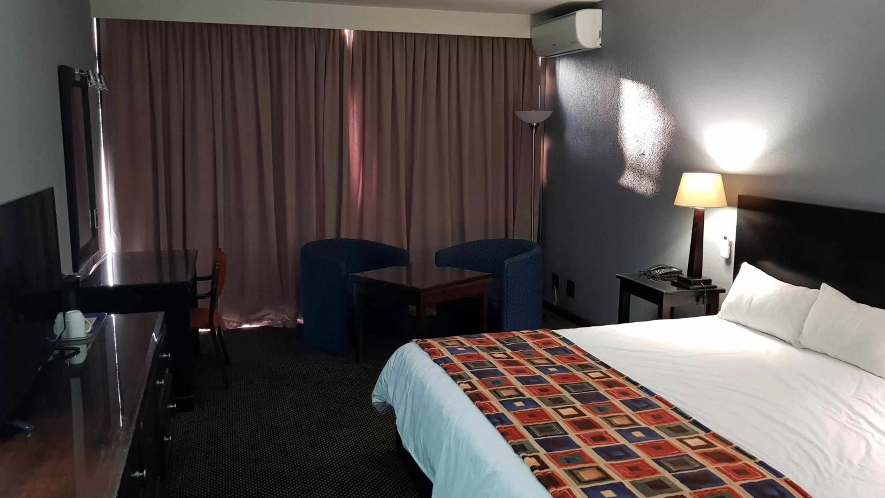 Bed in African Sky Ermelo Inn