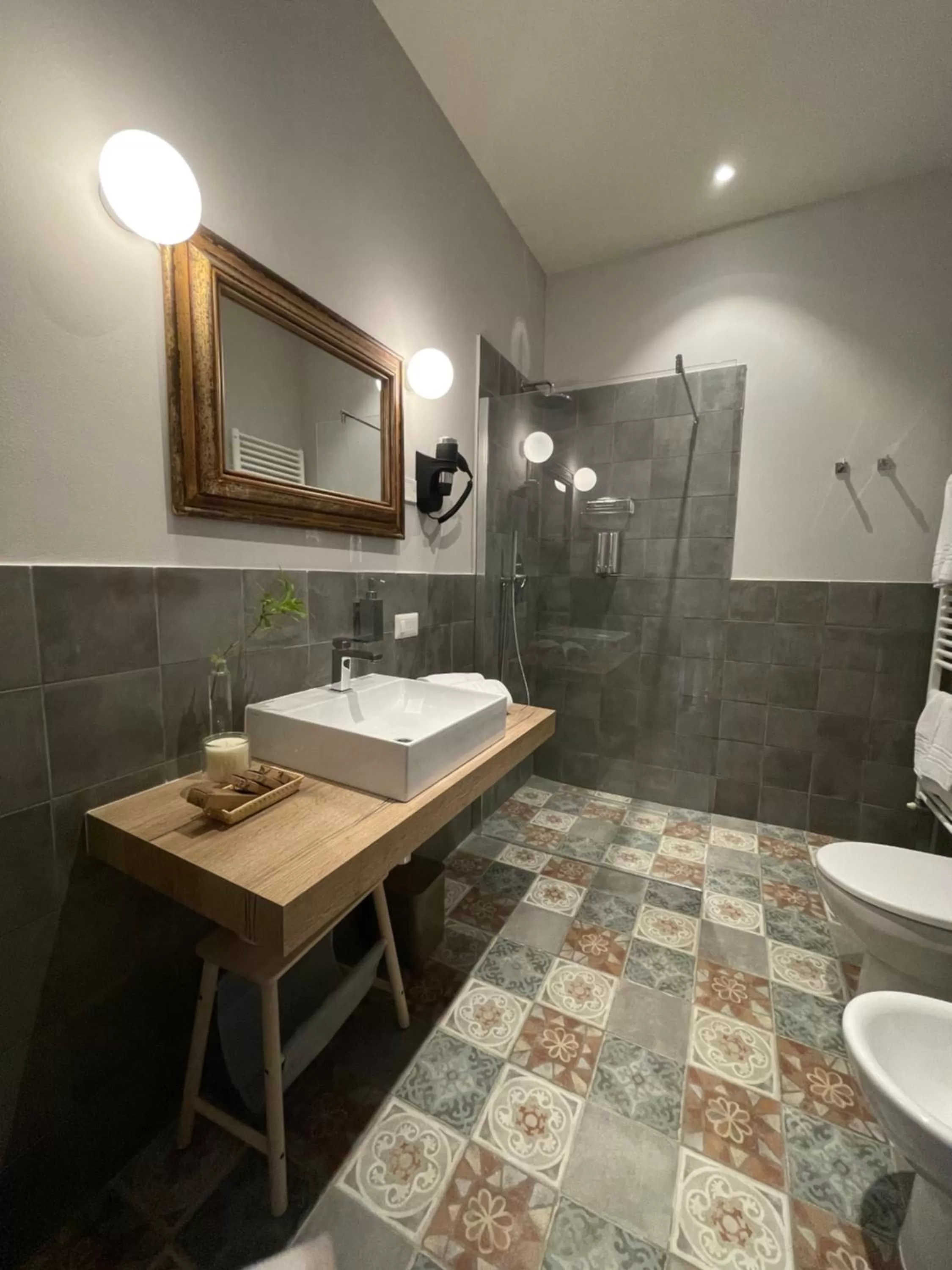 Shower in Casale La Gora - B&B di charme