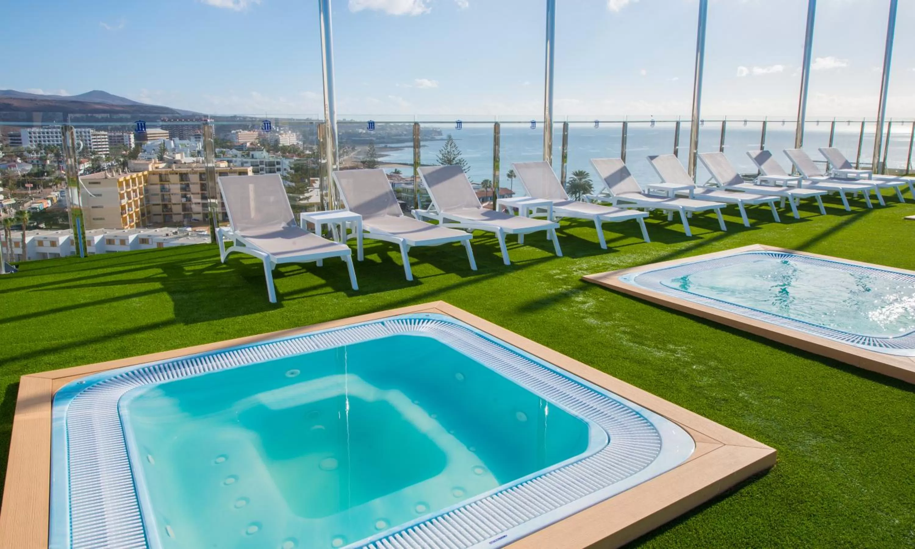 Solarium in HL Suitehotel Playa del Inglés - Adults Only