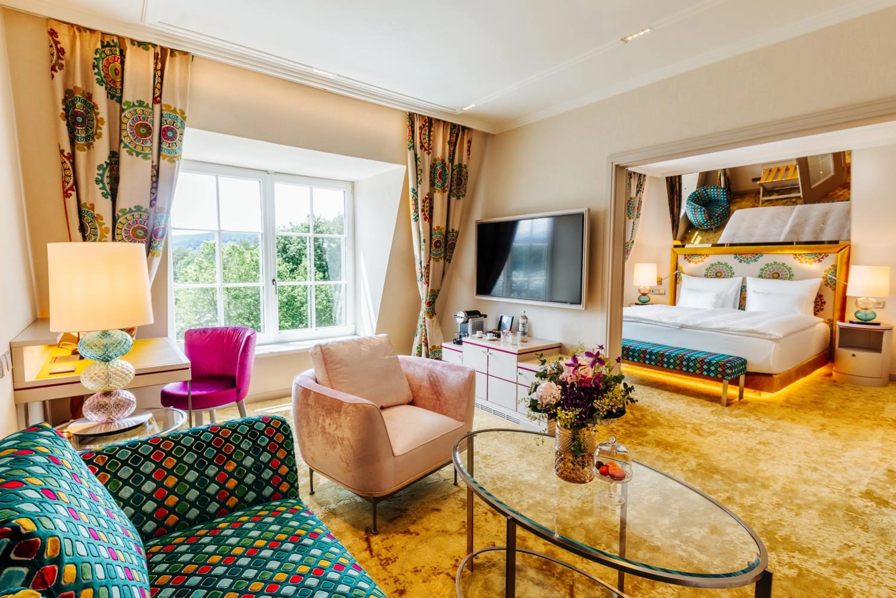 Bedroom, Bed in Hotel Schloss Seefels