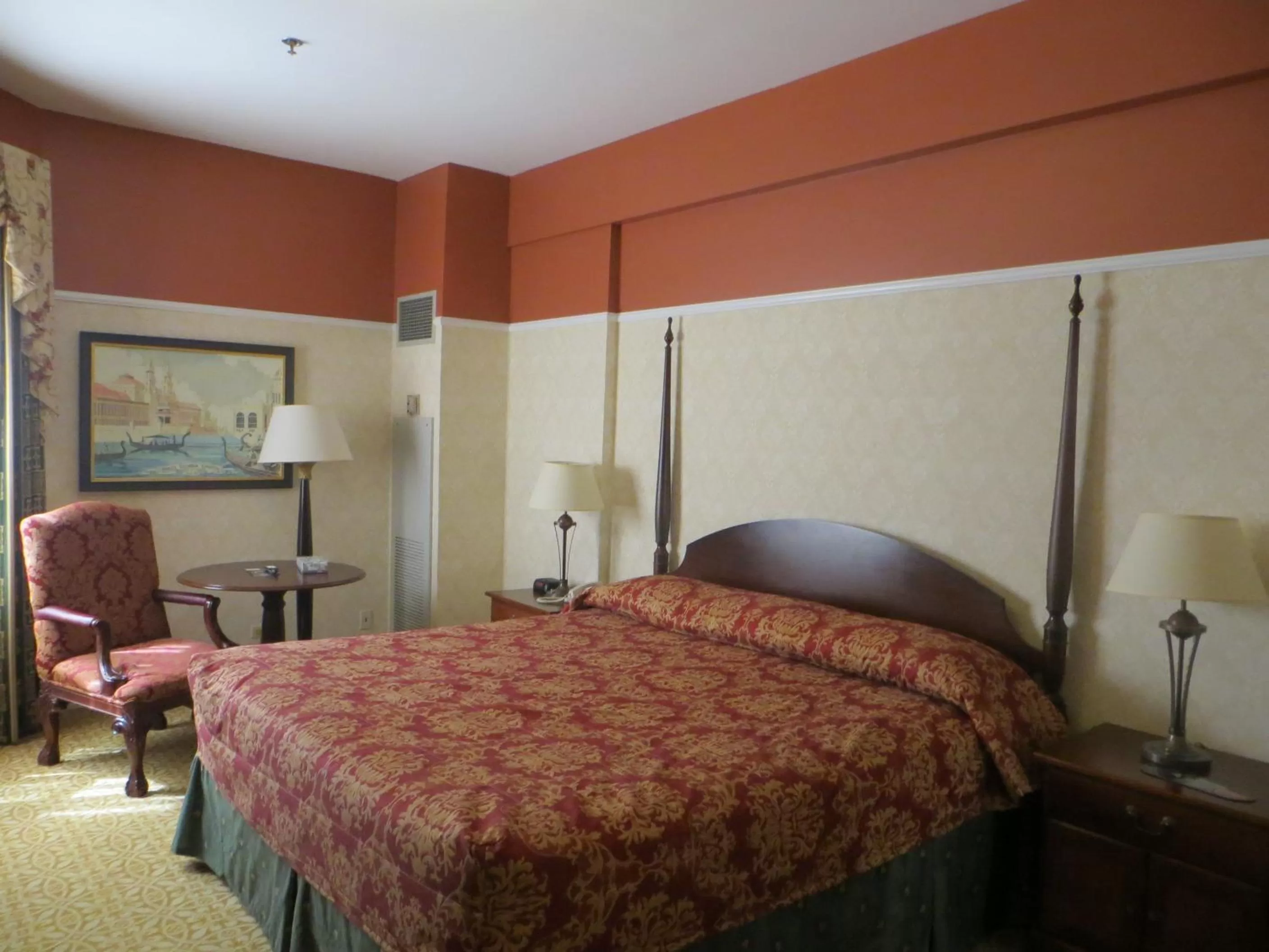 Bed in Carleton of Oak Park