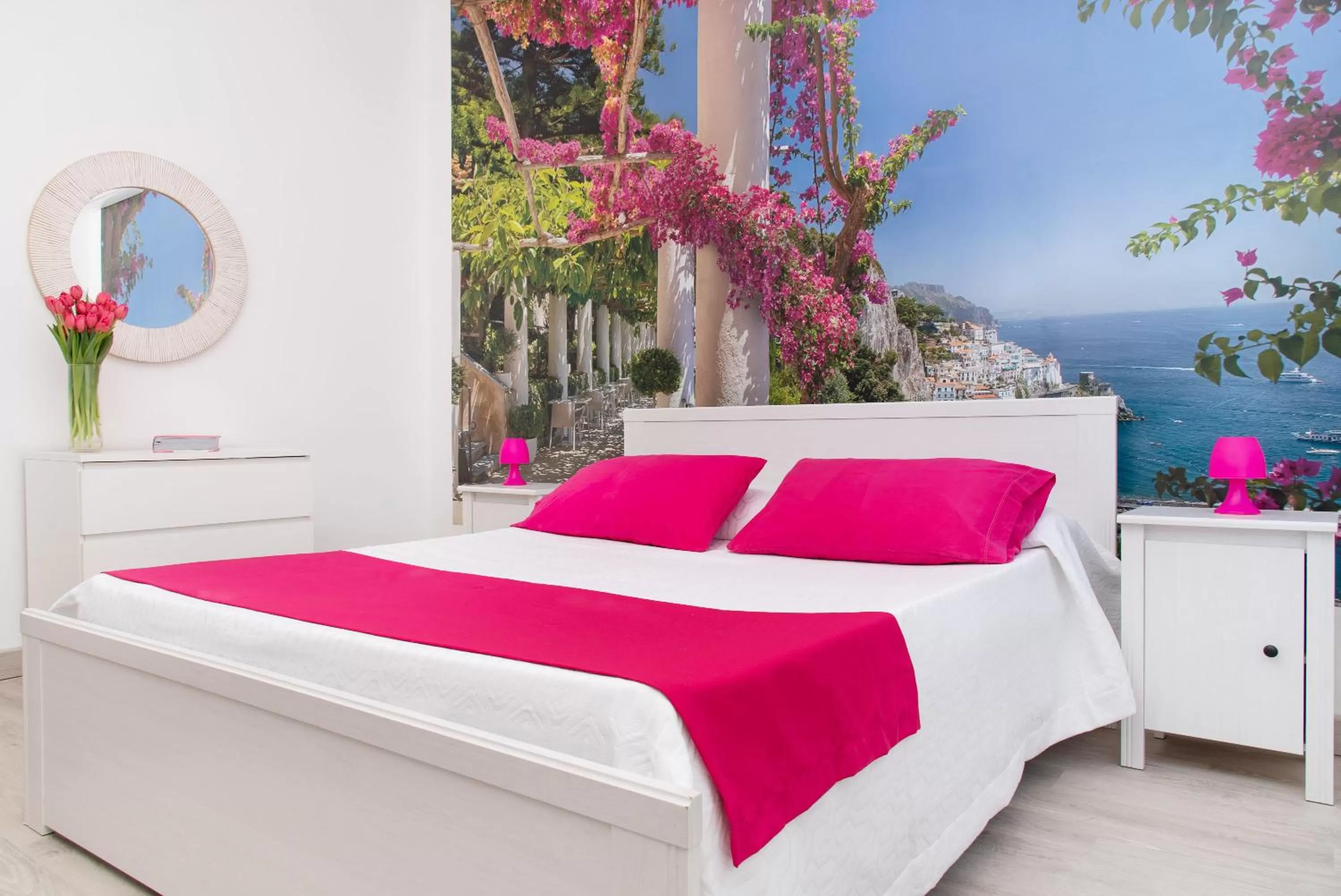 Bed in Stanza Tasso - De Vivo Realty Sorrento