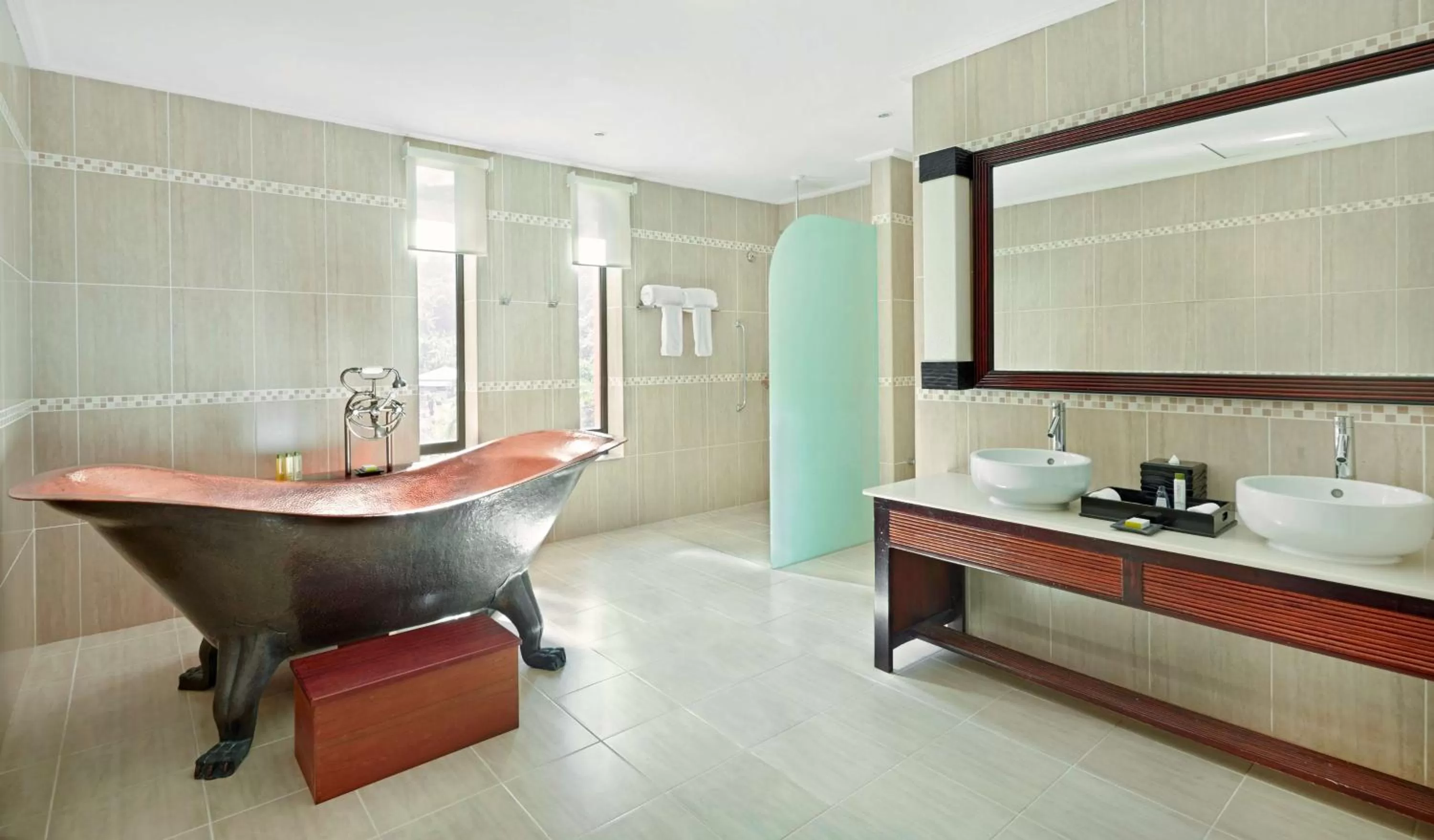 Shower in DoubleTree by Hilton Seychelles Allamanda Resort & Spa