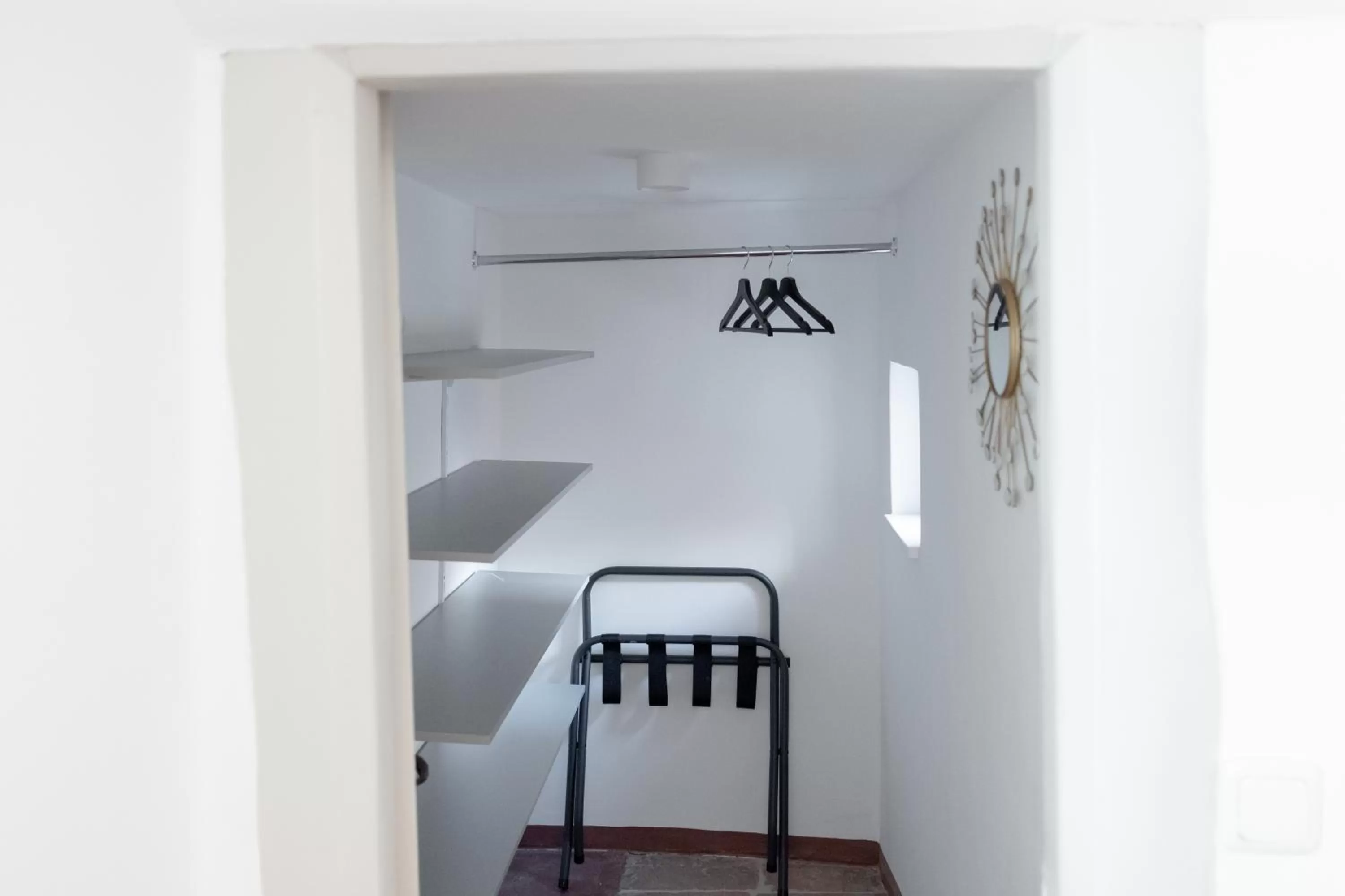 Photo of the whole room in ANA Living Augsburg City Center by Arthotel ANA - Self-Service-Hotel