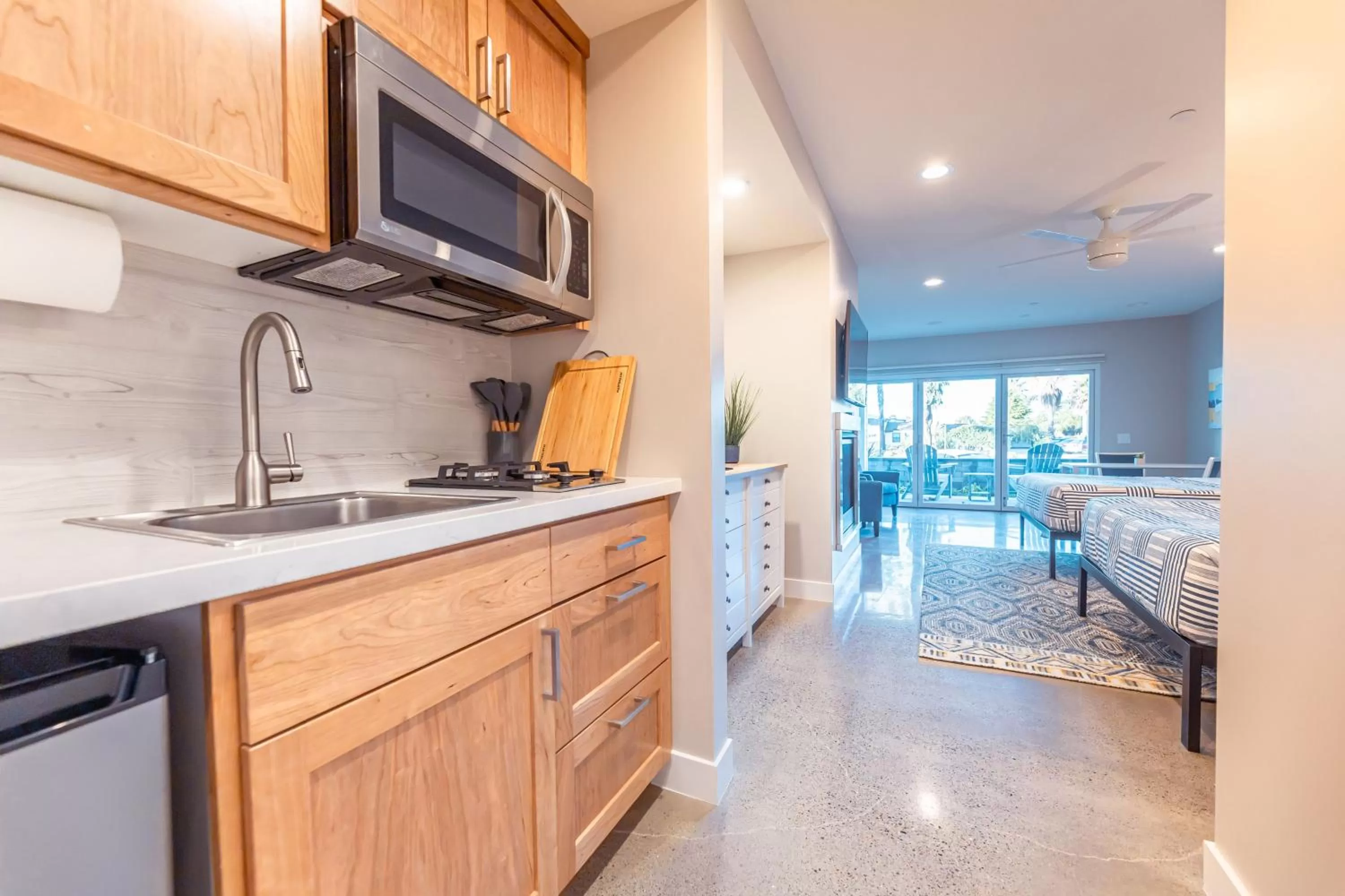 Kitchen/Kitchenette in Baywood Inn Bed & Breakfast