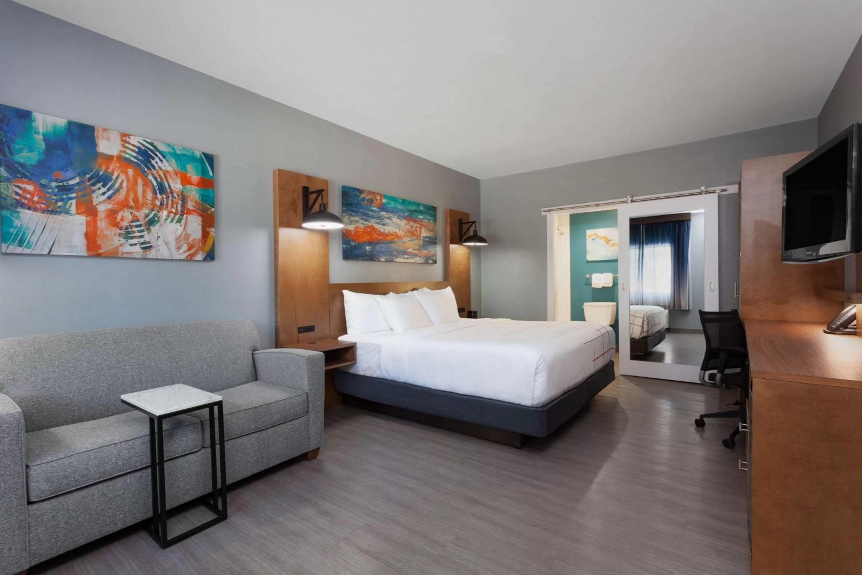 Photo of the whole room, Bed in La Quinta by Wyndham Ft. Myers - Sanibel Gateway