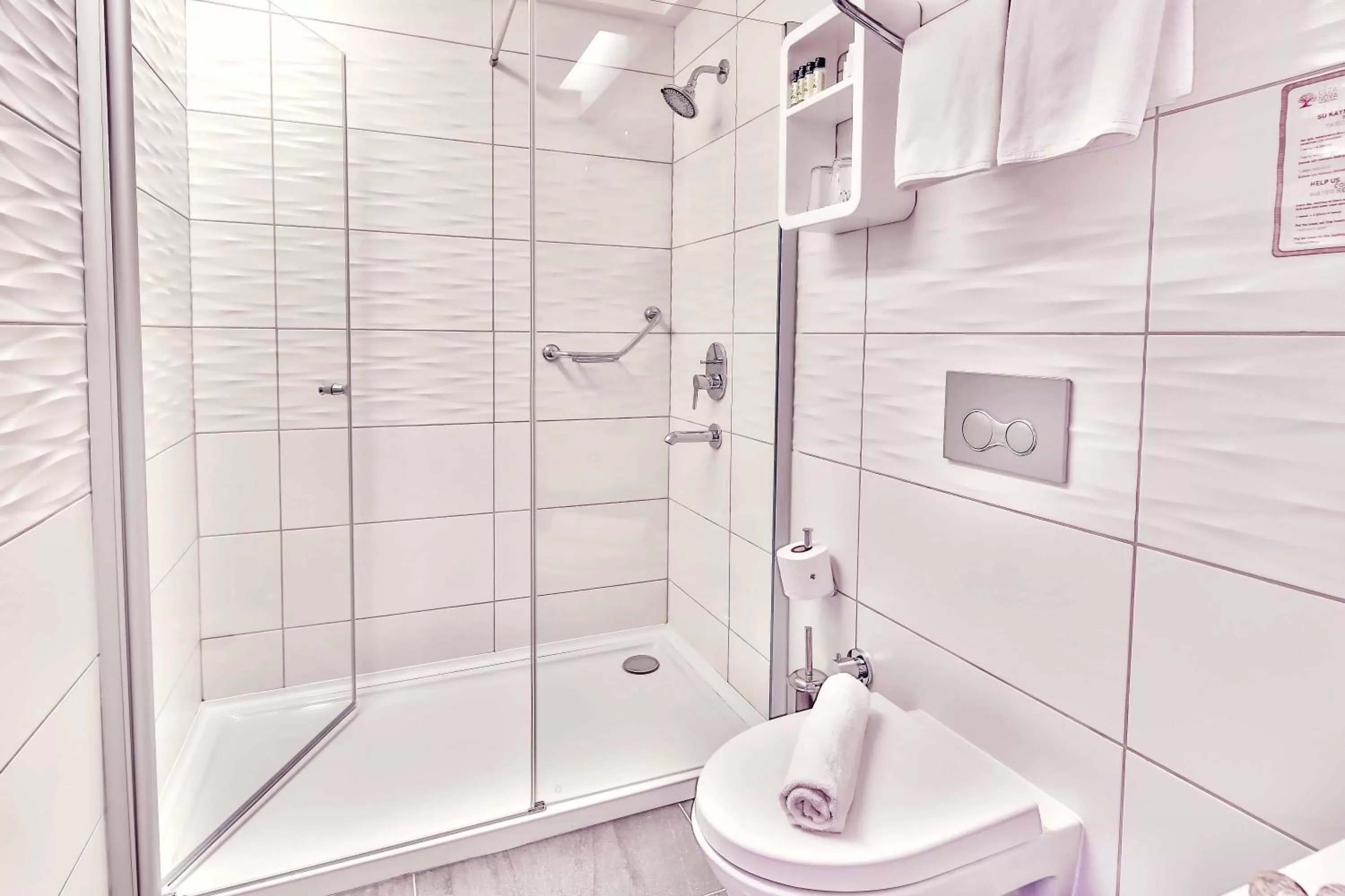 Shower in Olea Nova Hotel