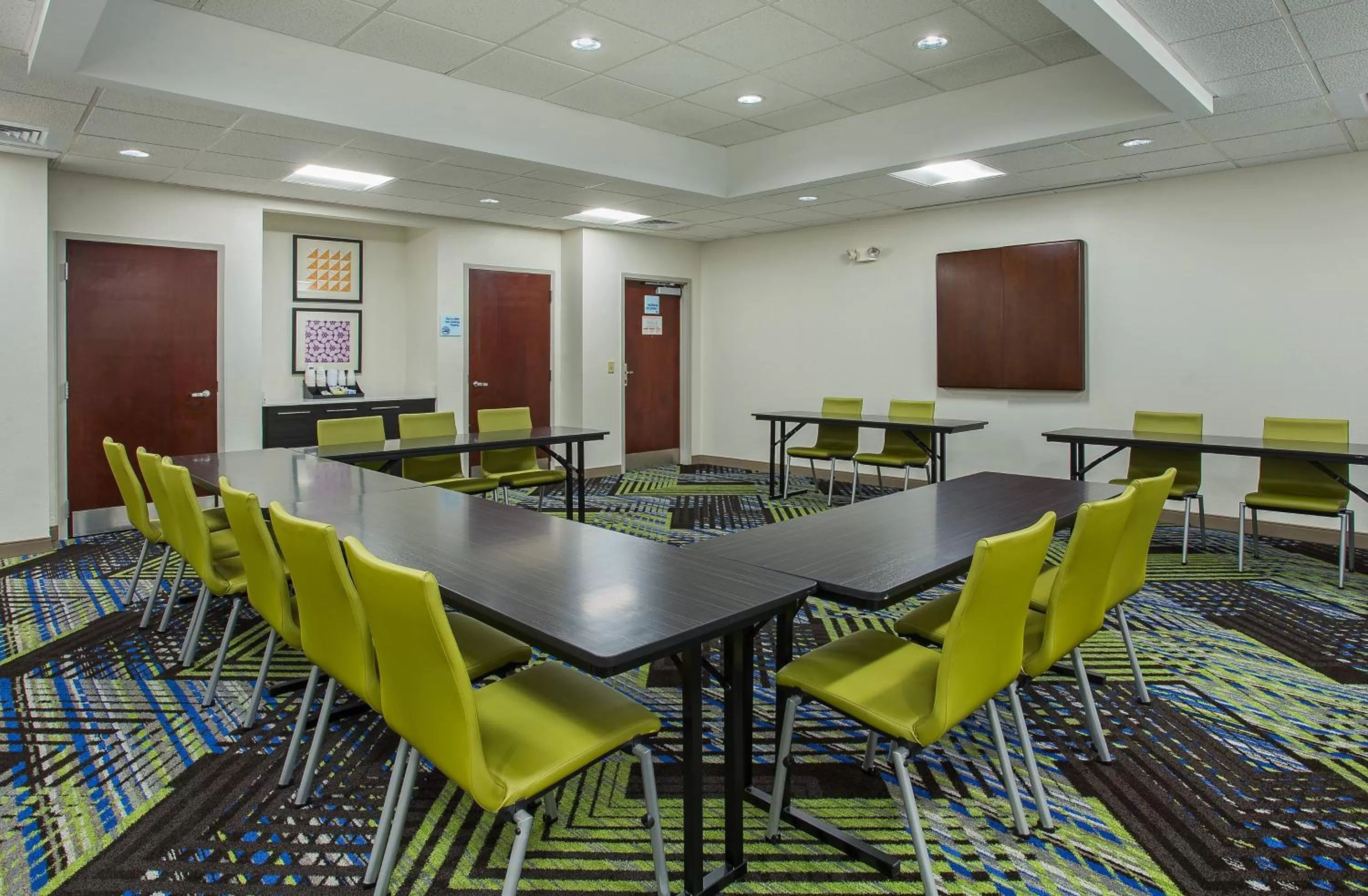 Meeting/conference room in Holiday Inn Express & Suites Lebanon-Nashville Area by IHG