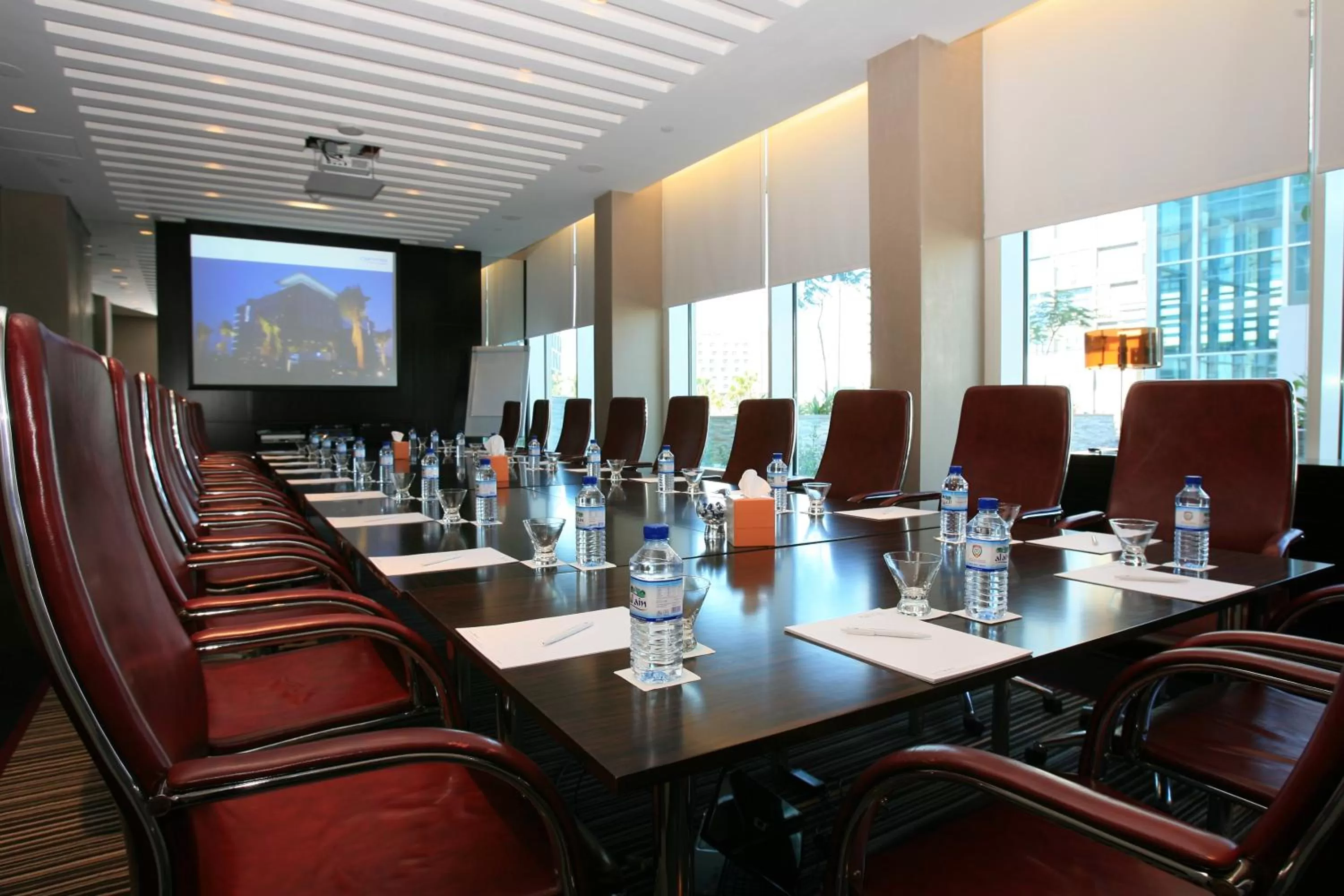 Business facilities in Centro Yas Island-by Rotana