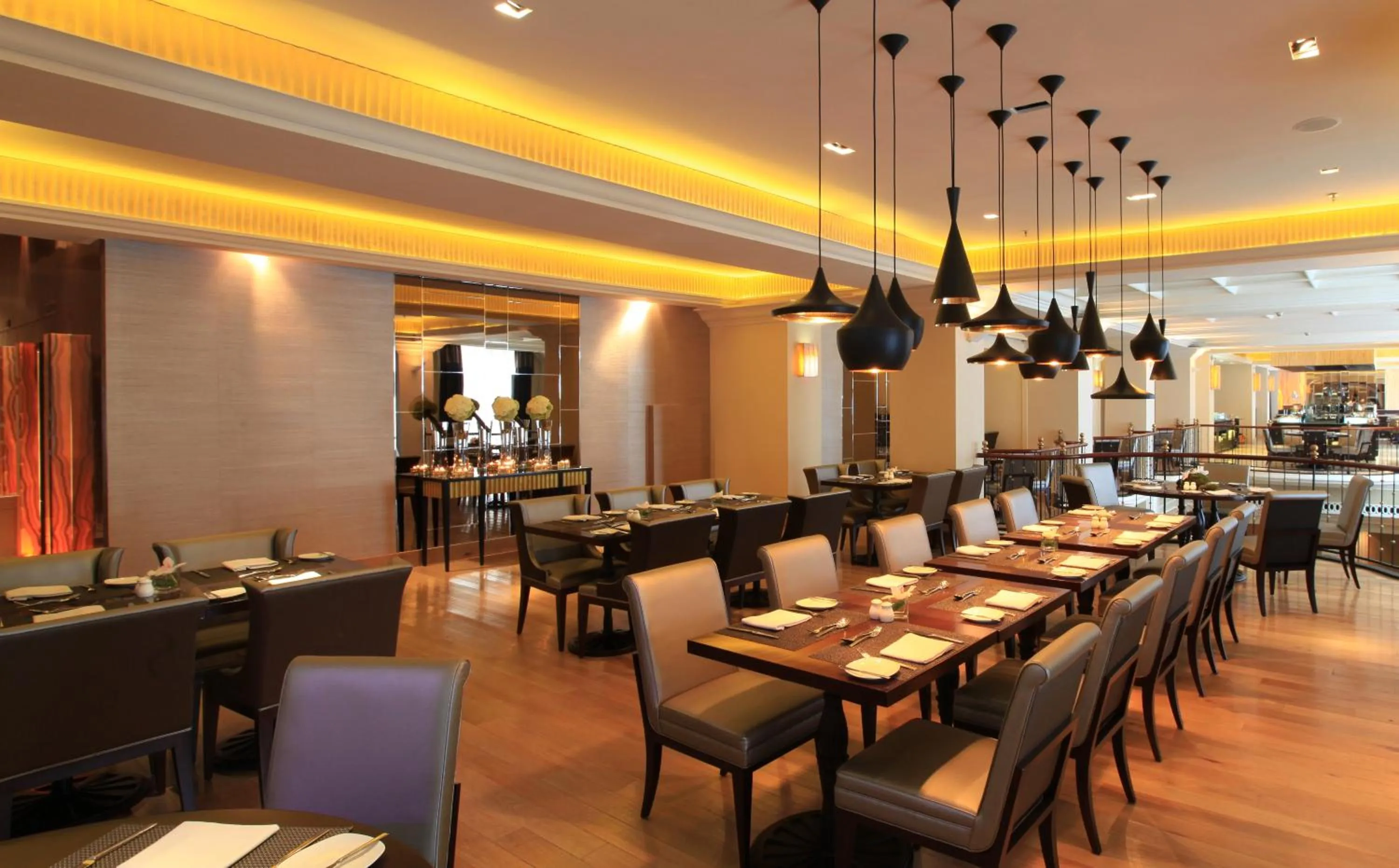 Restaurant/places to eat in Hotel Gran Mahakam